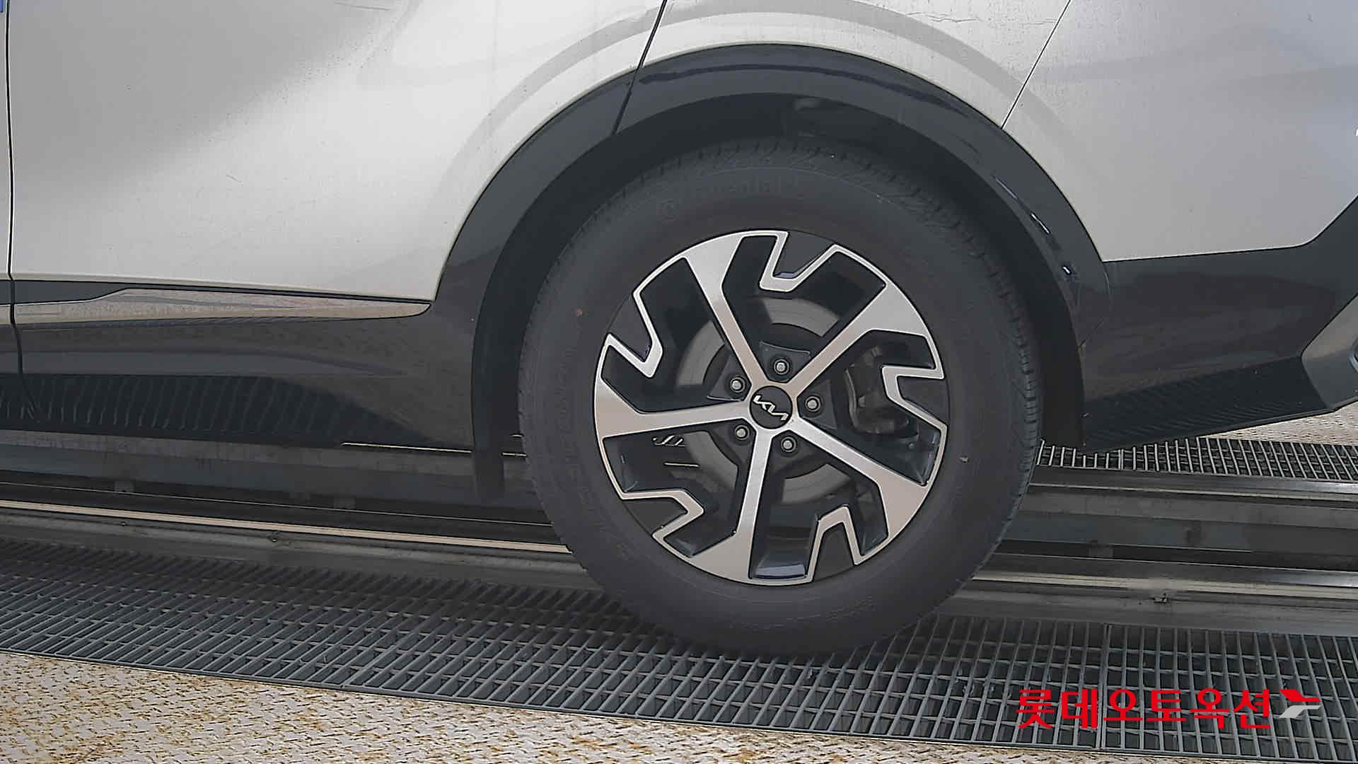 2022 - kia sportage