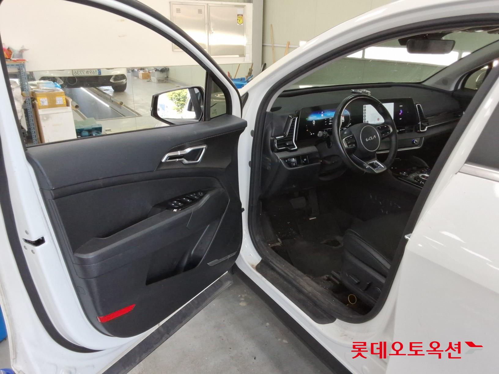 2022 - kia sportage