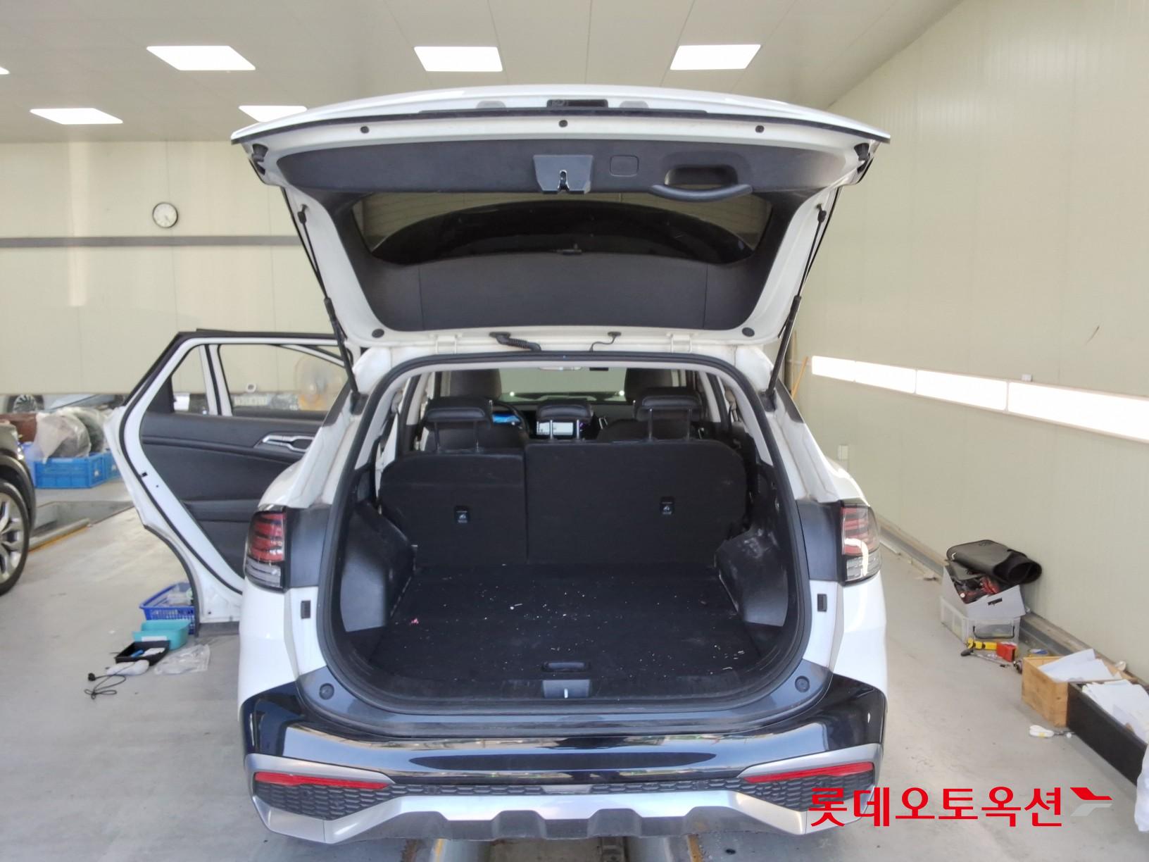 2022 - kia sportage