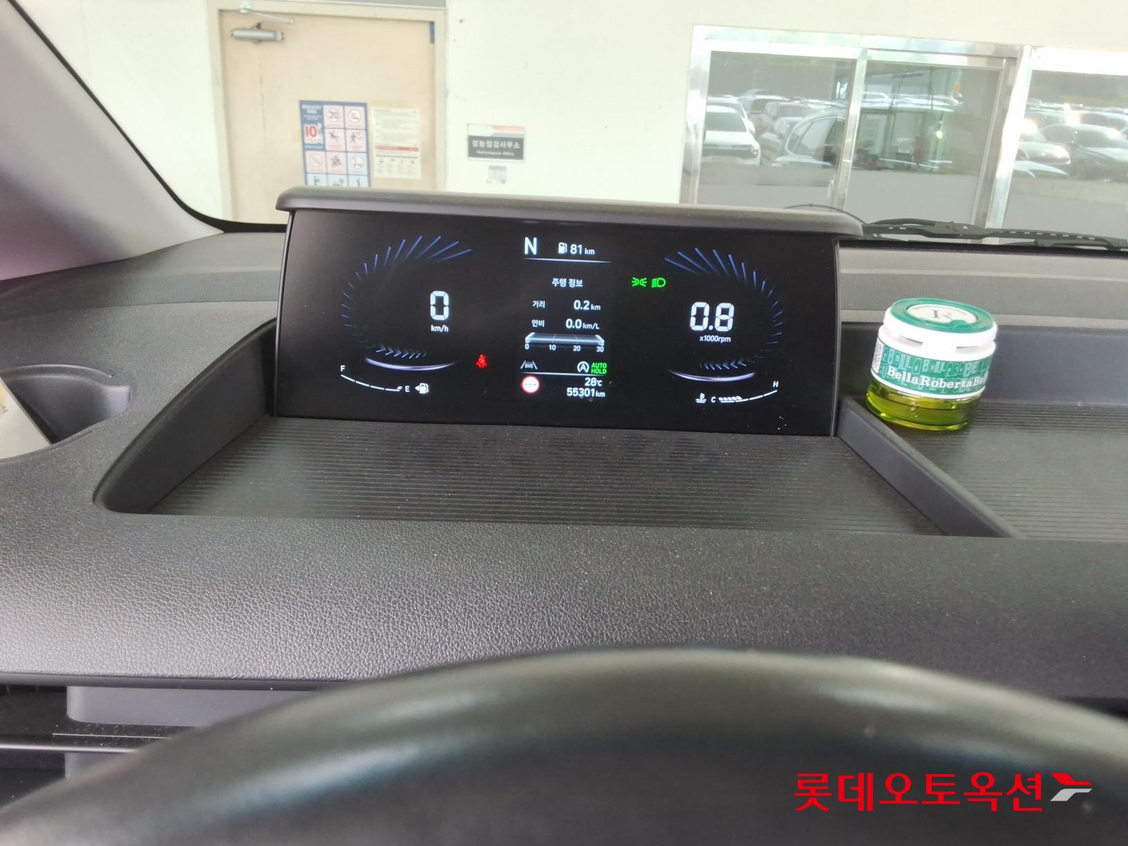 2022 - hyundai staria
