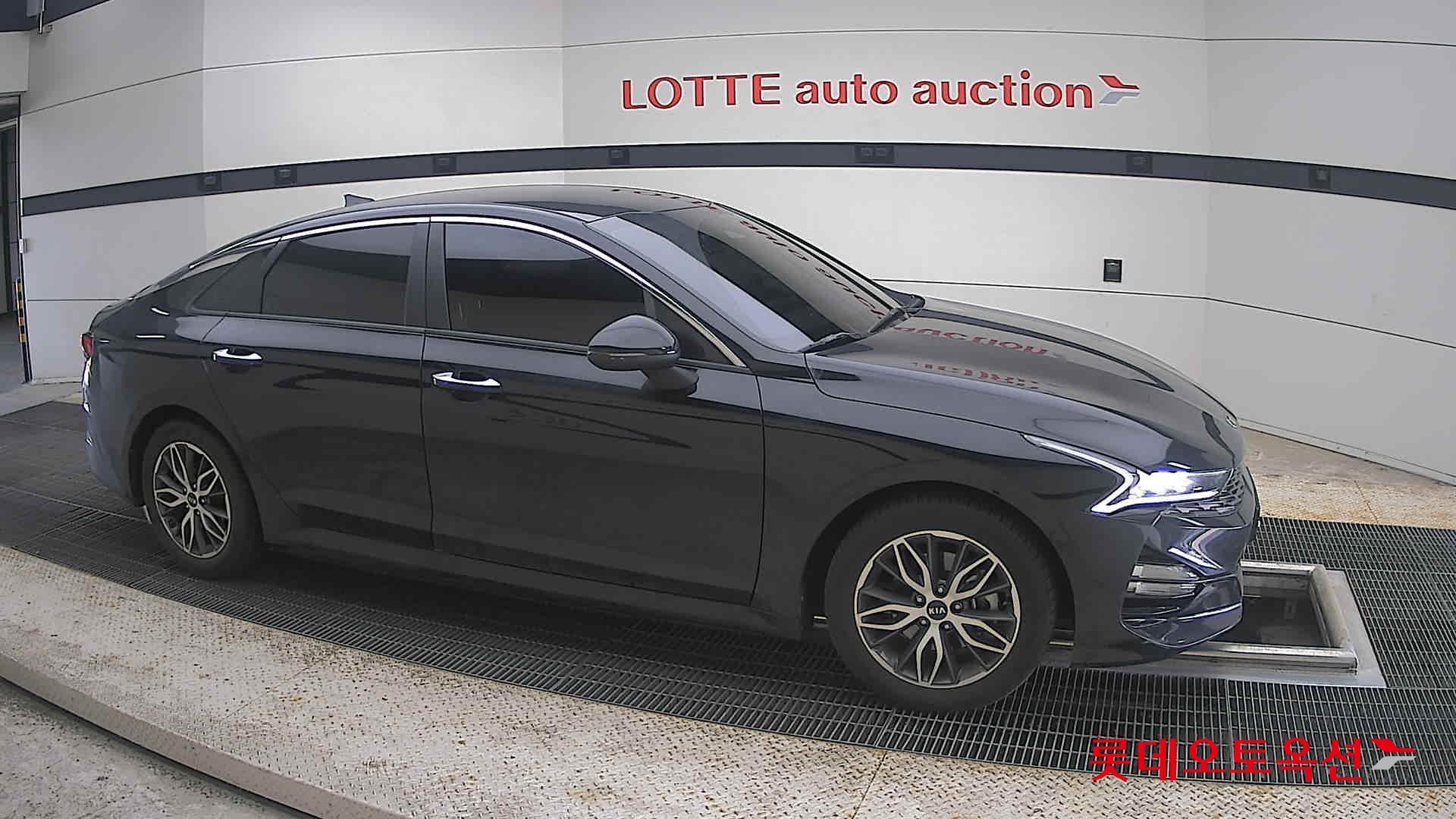 2020 - kia k5