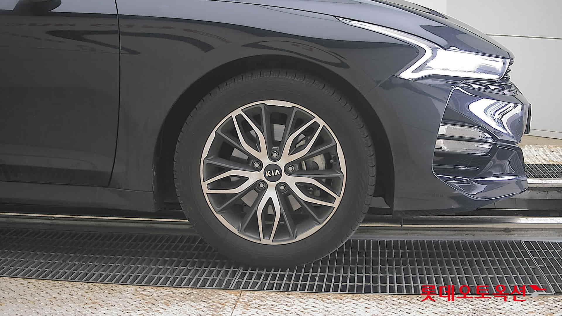 2020 - kia k5