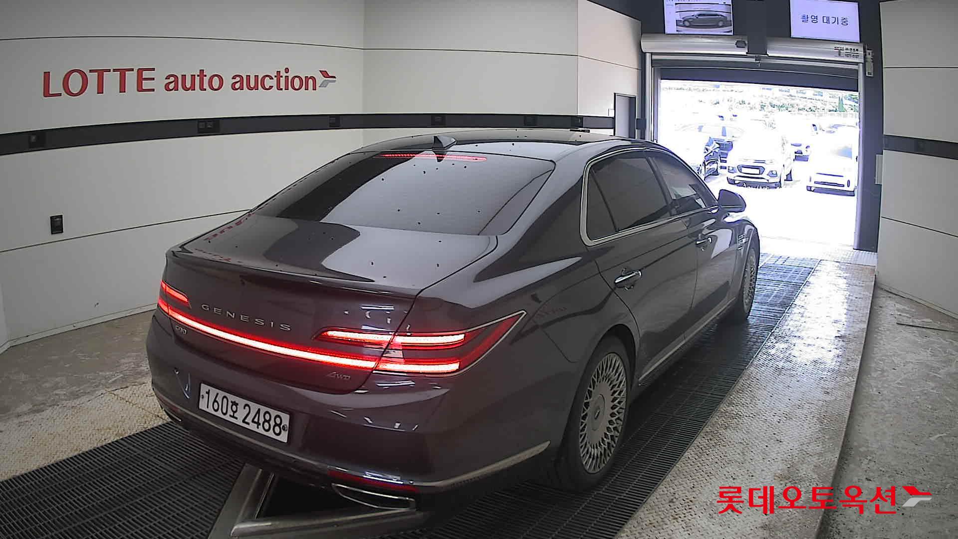 2021 - genesis g90