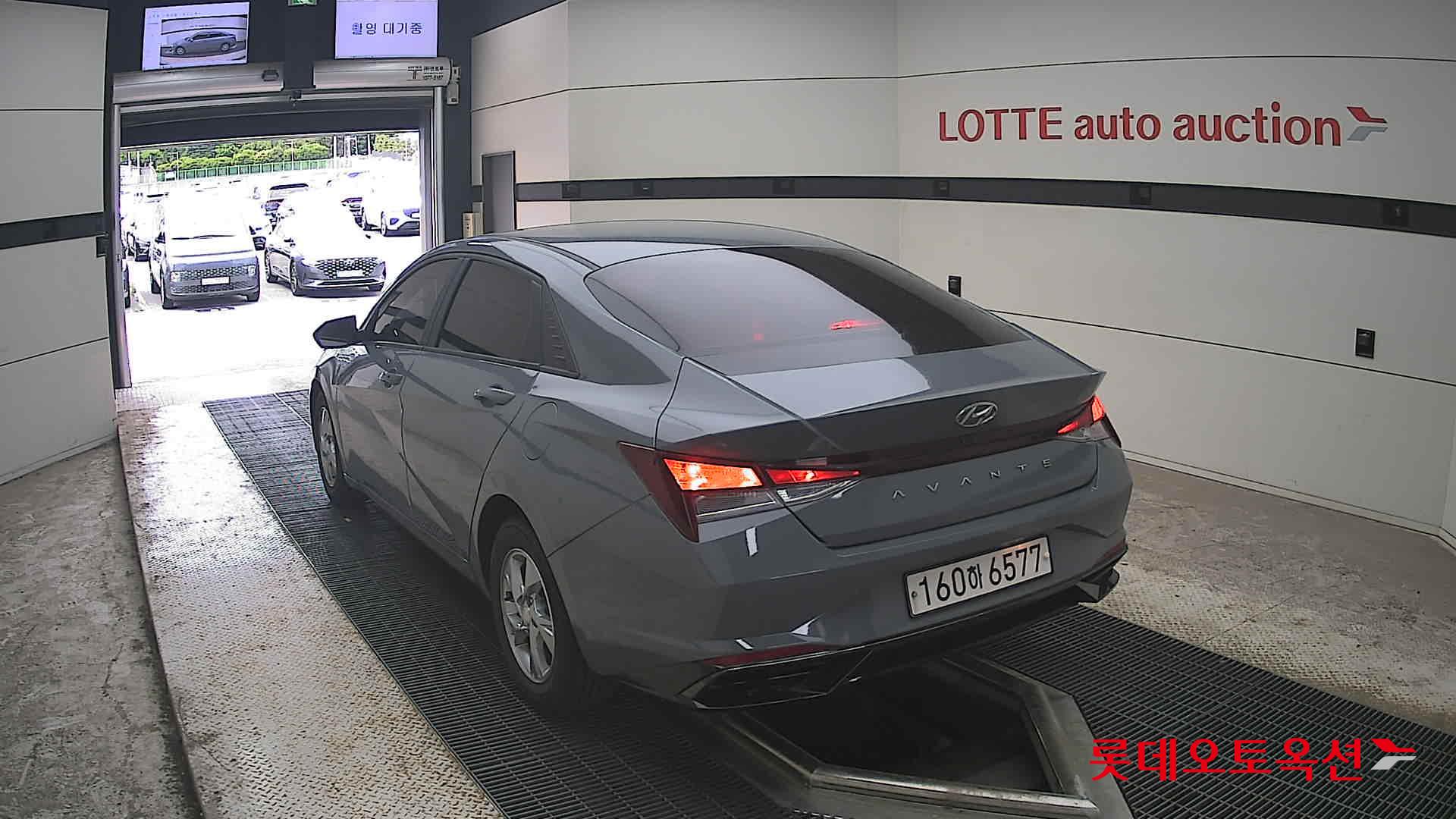 2021 - hyundai avante