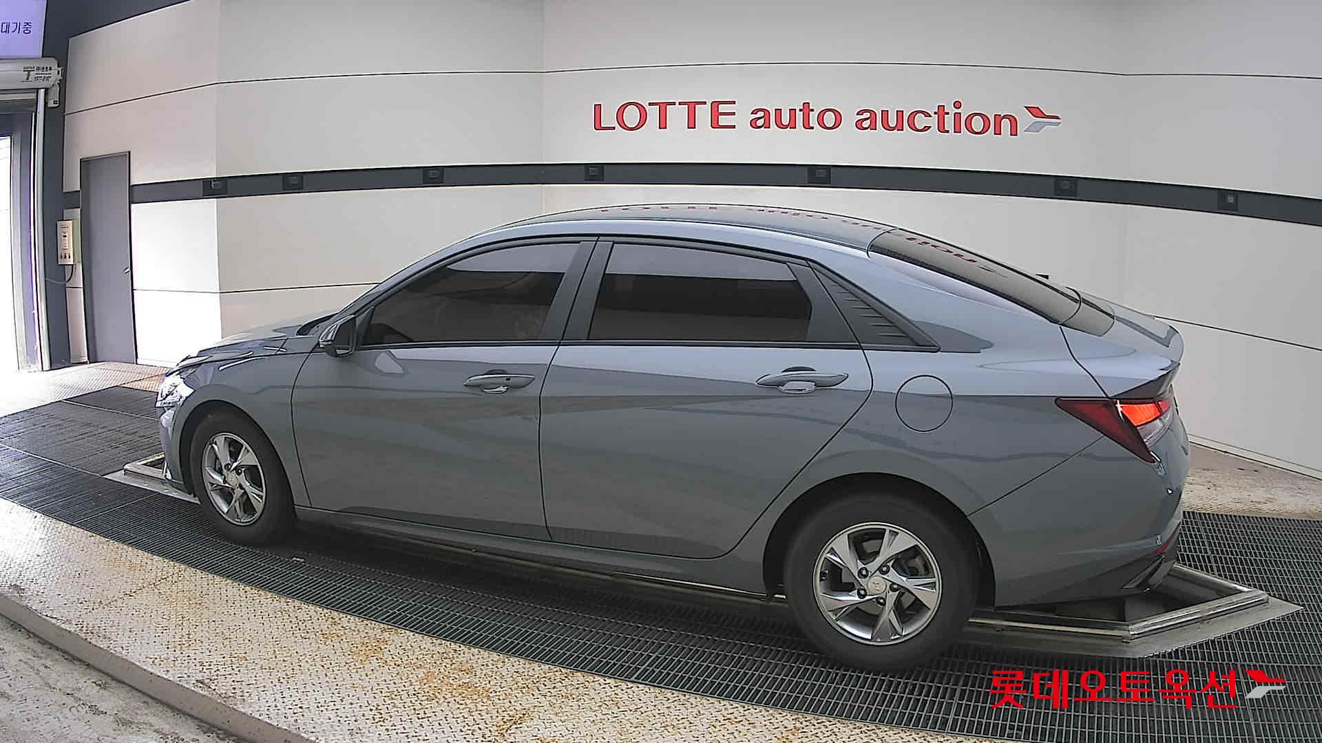 2021 - hyundai avante