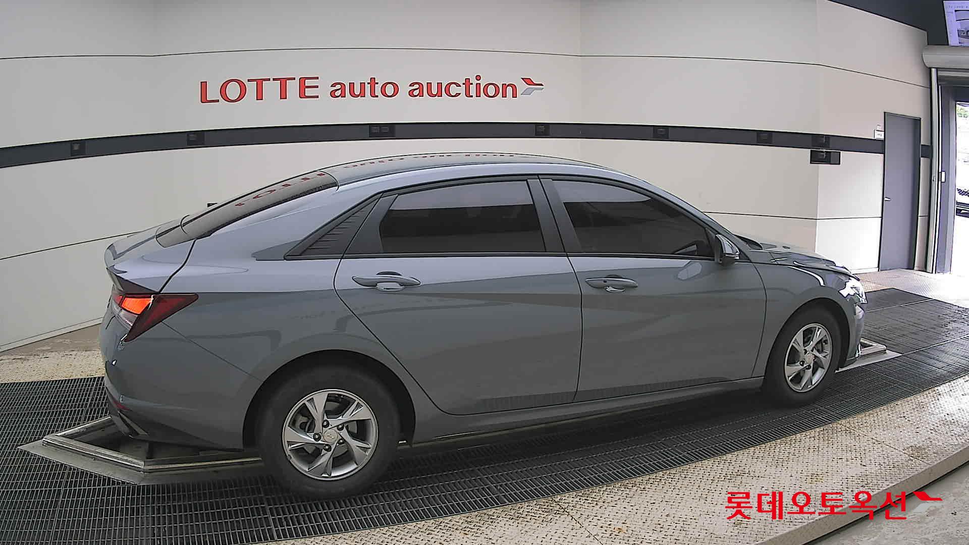 2021 - hyundai avante
