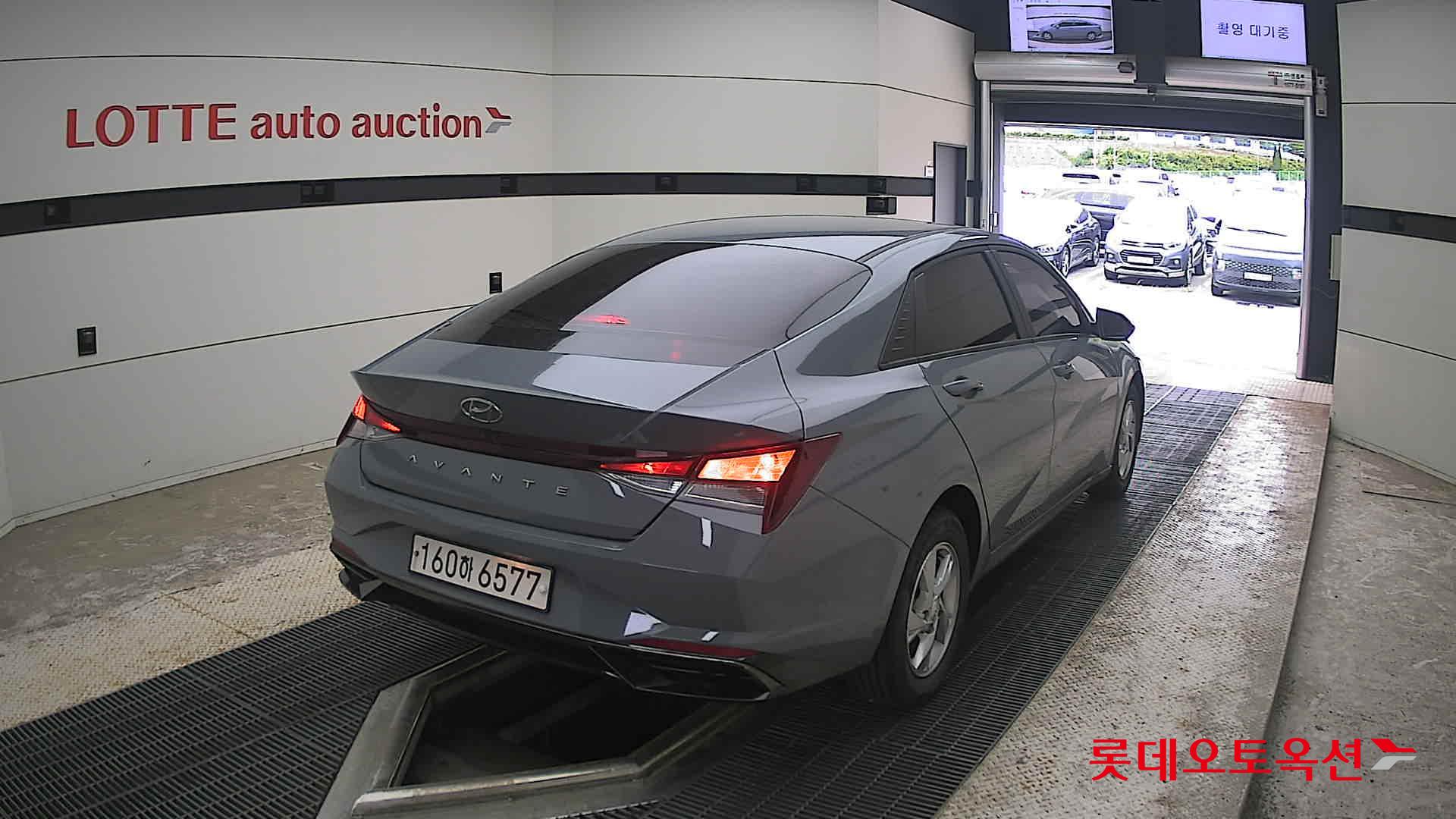2021 - hyundai avante