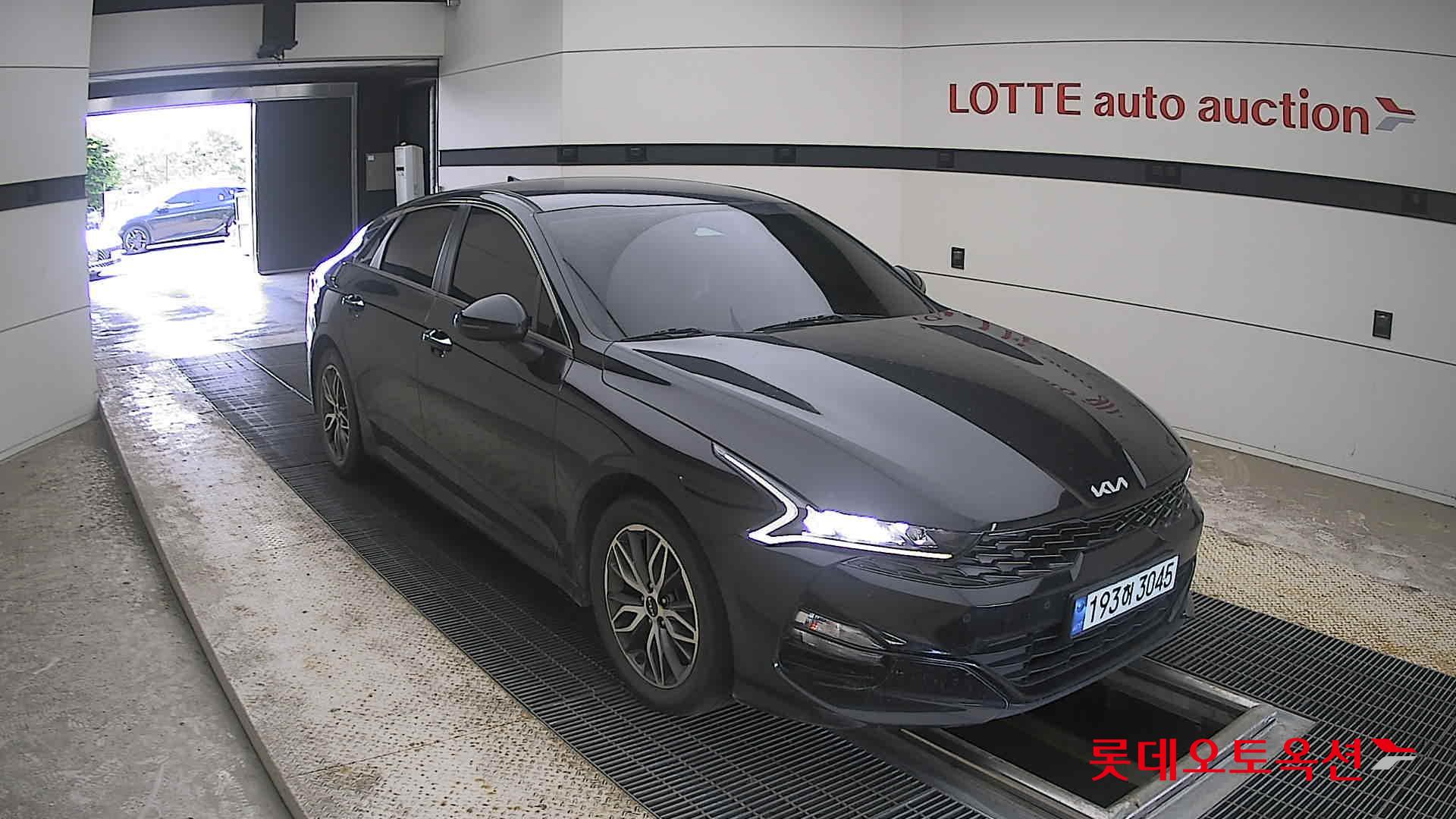 2022 - kia k5