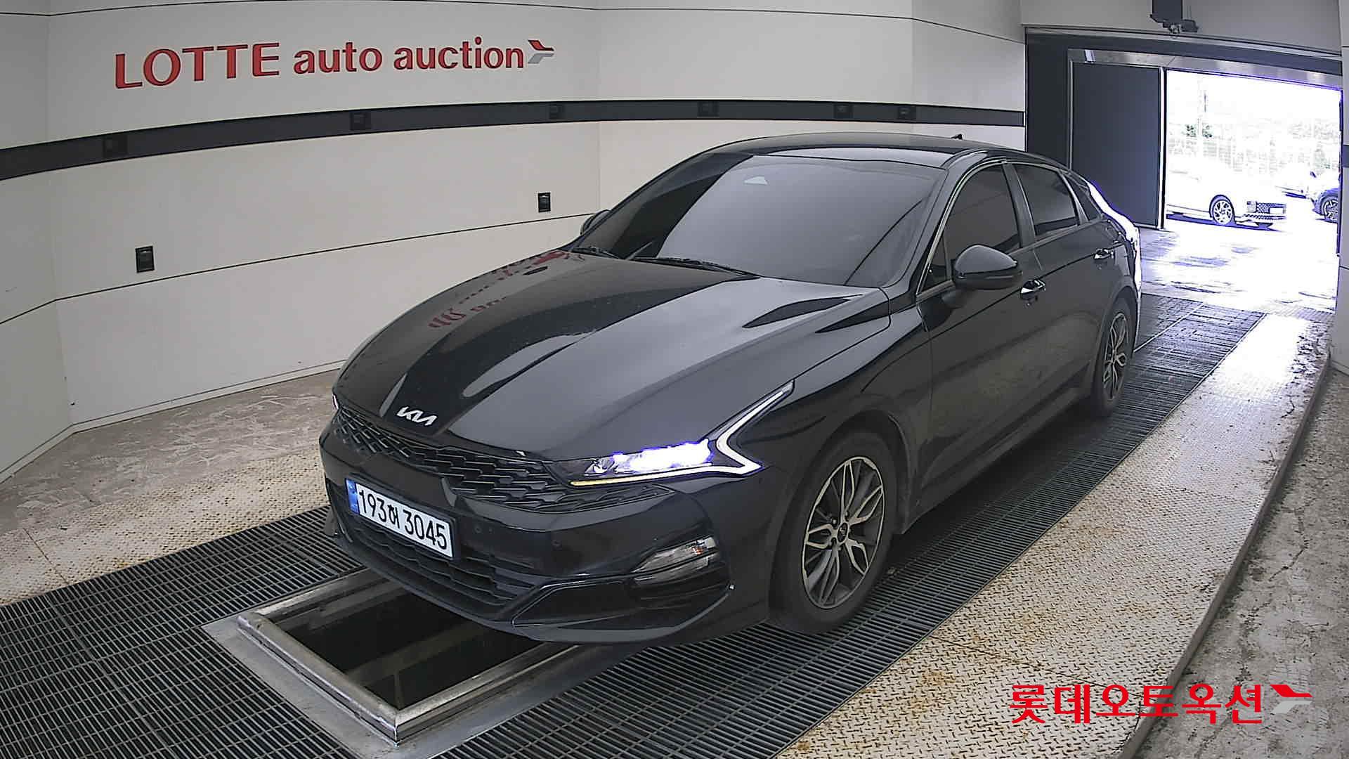 2022 - kia k5