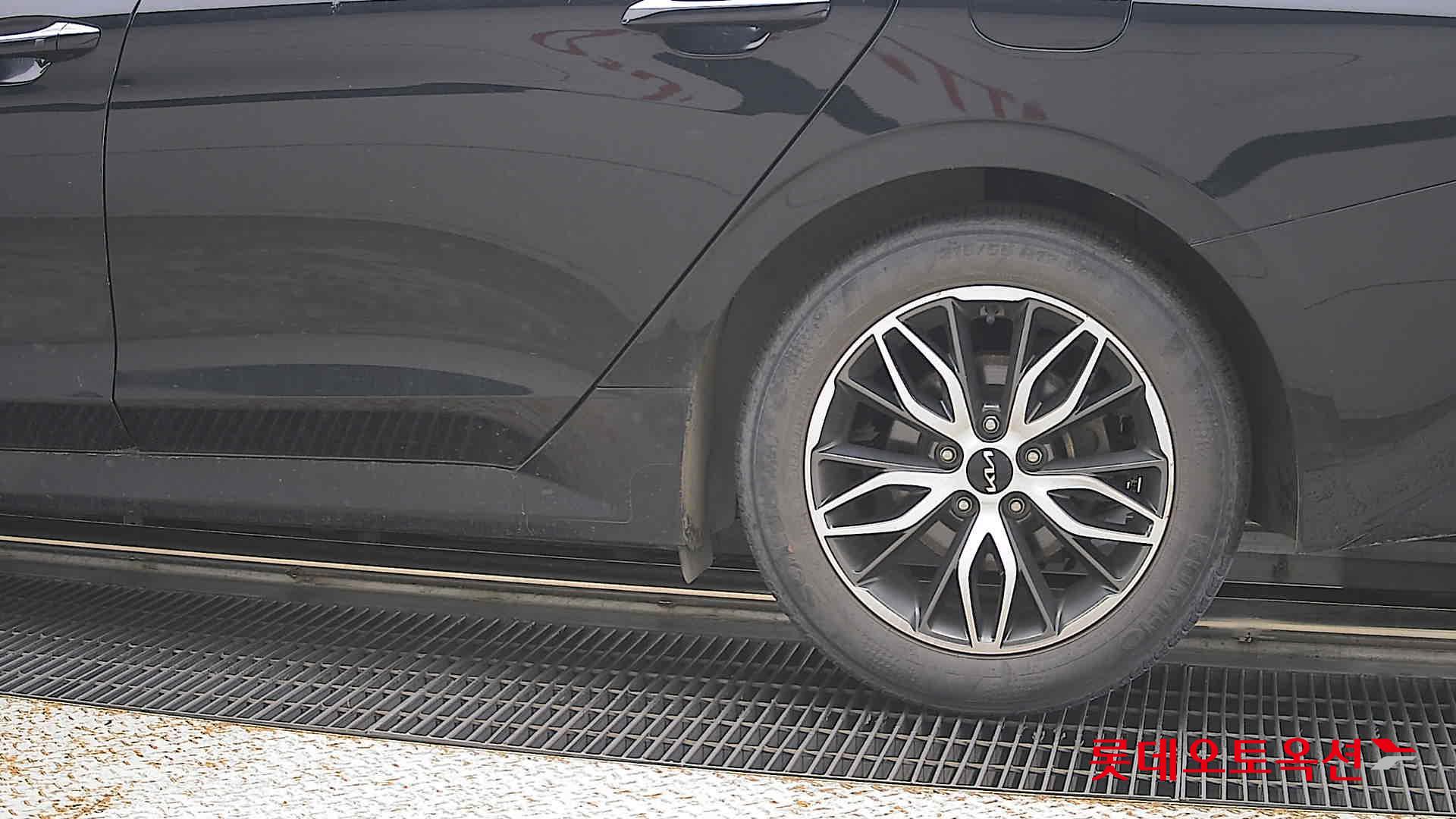 2022 - kia k5