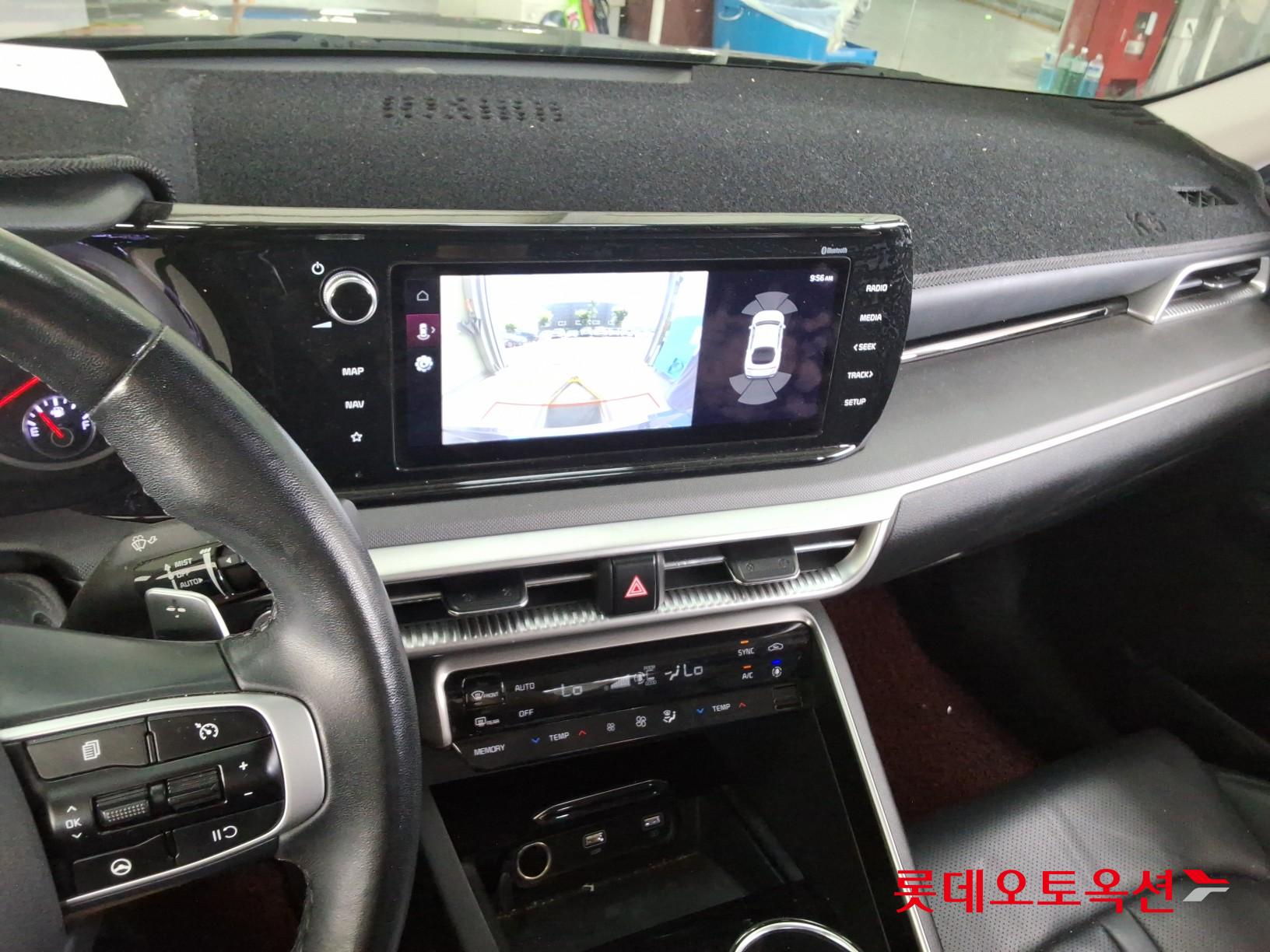 2022 - kia k5