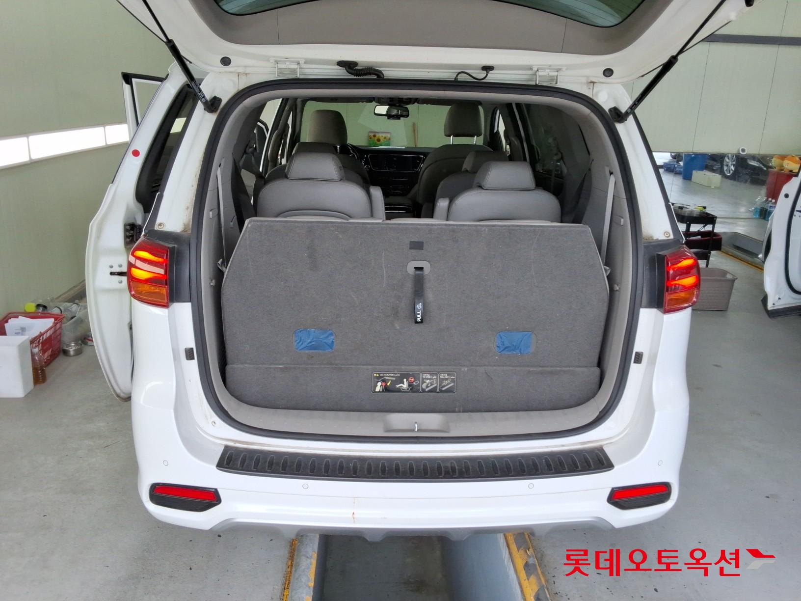 2020 - kia carnival