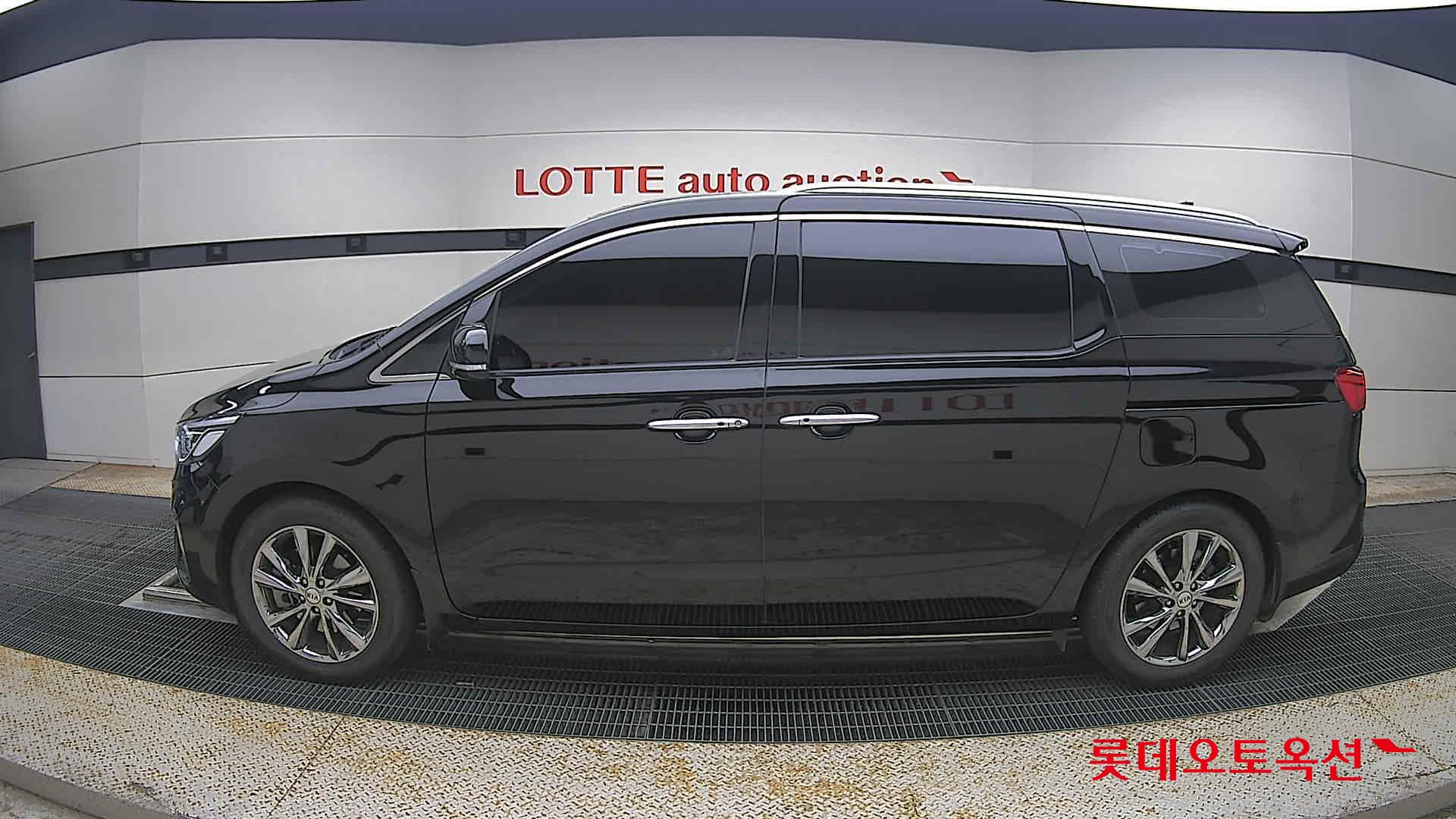 2019 - kia carnival