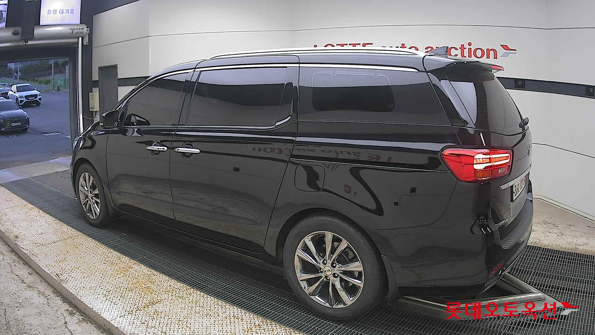 2019 - kia carnival