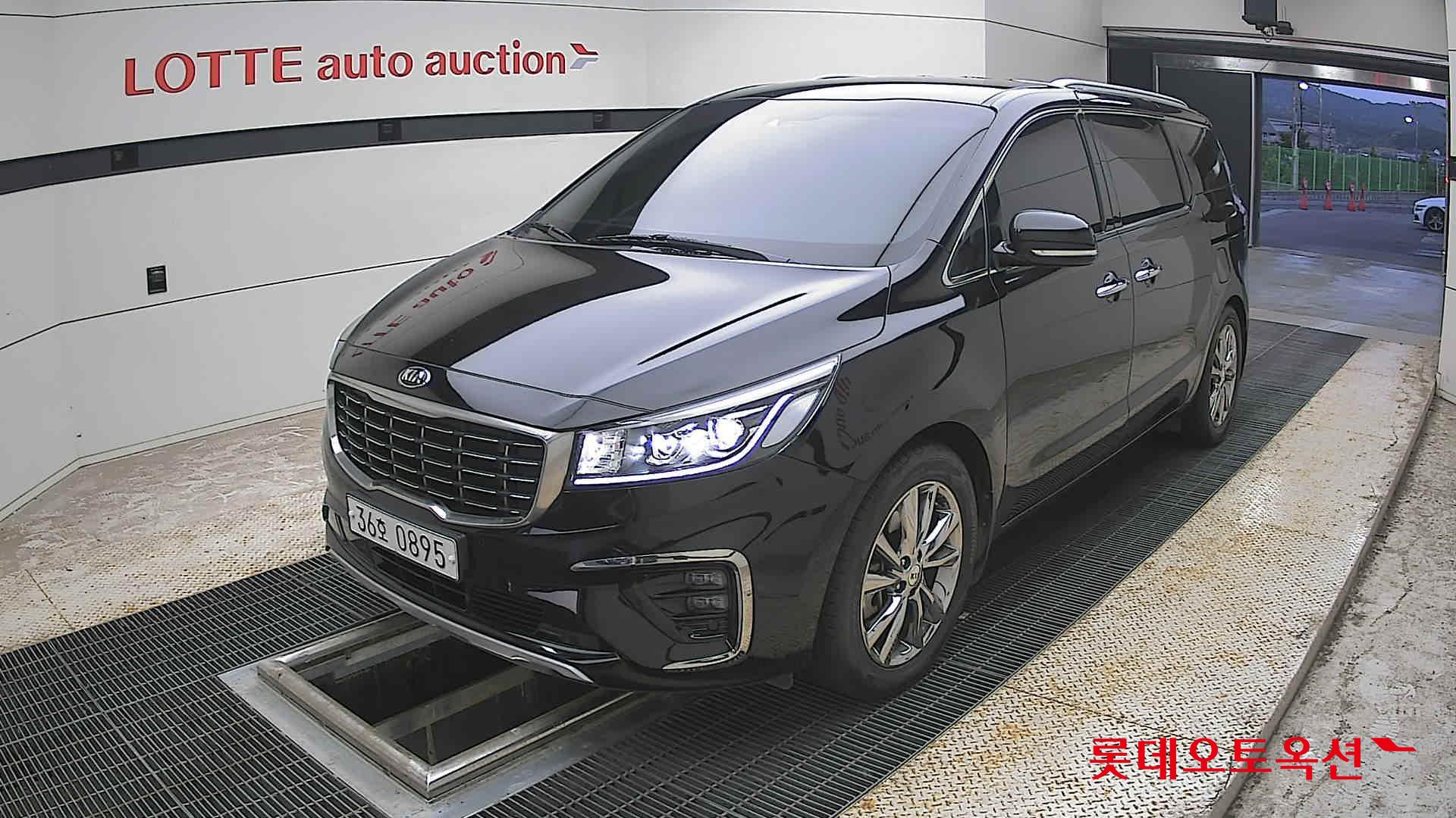 2019 - kia carnival