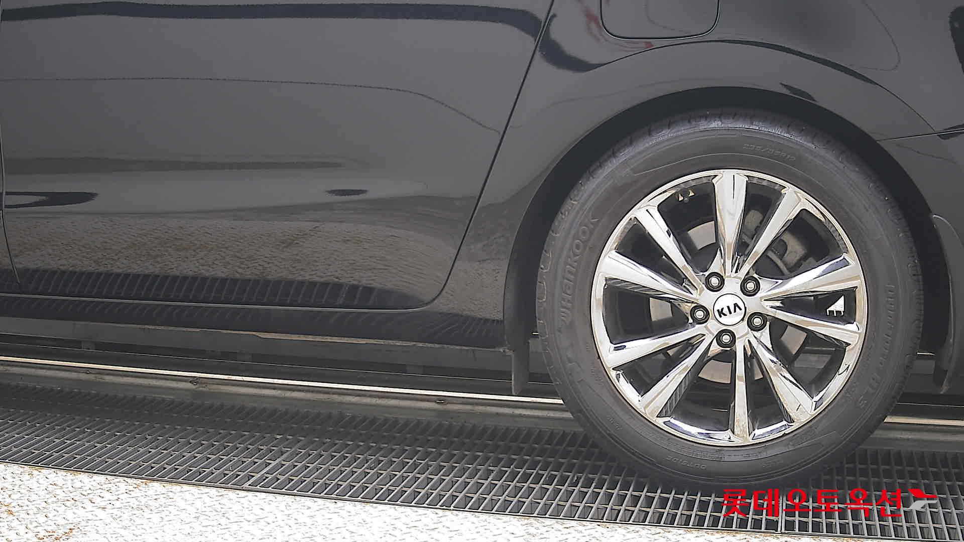 2019 - kia carnival