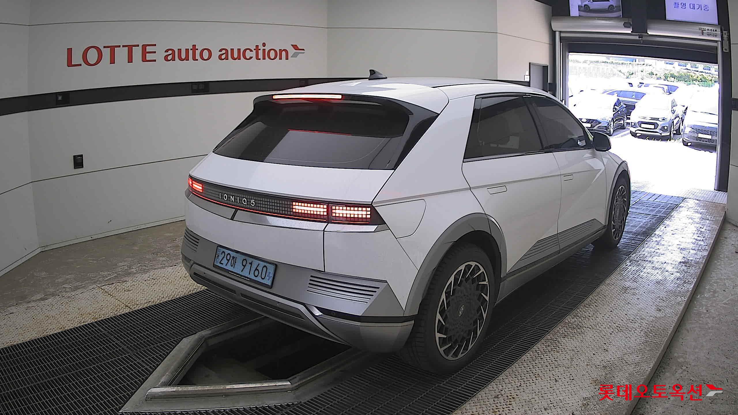 2022 - hyundai ioniq