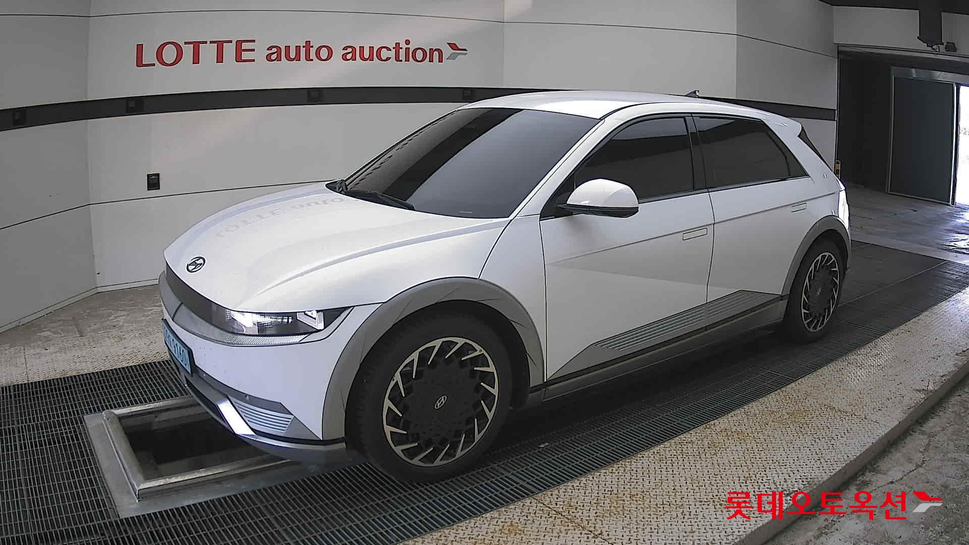2022 - hyundai ioniq