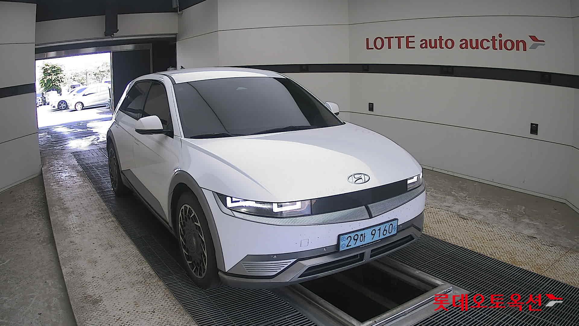 2022 - hyundai ioniq