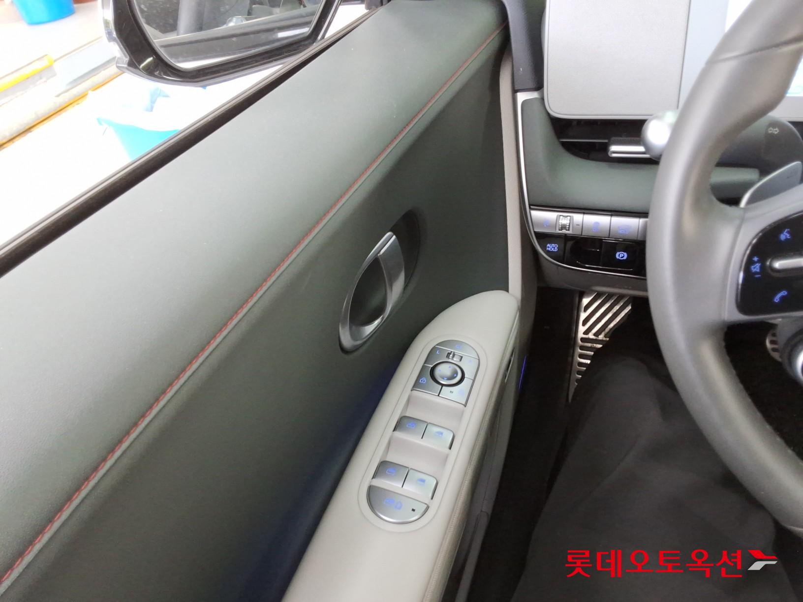 2022 - hyundai ioniq