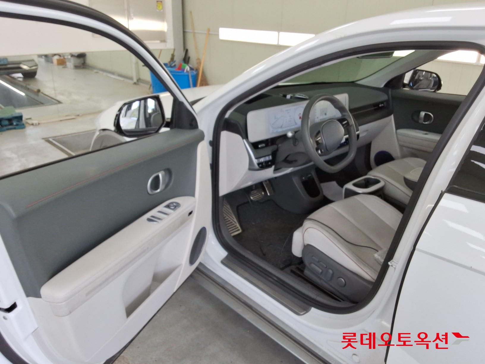 2022 - hyundai ioniq