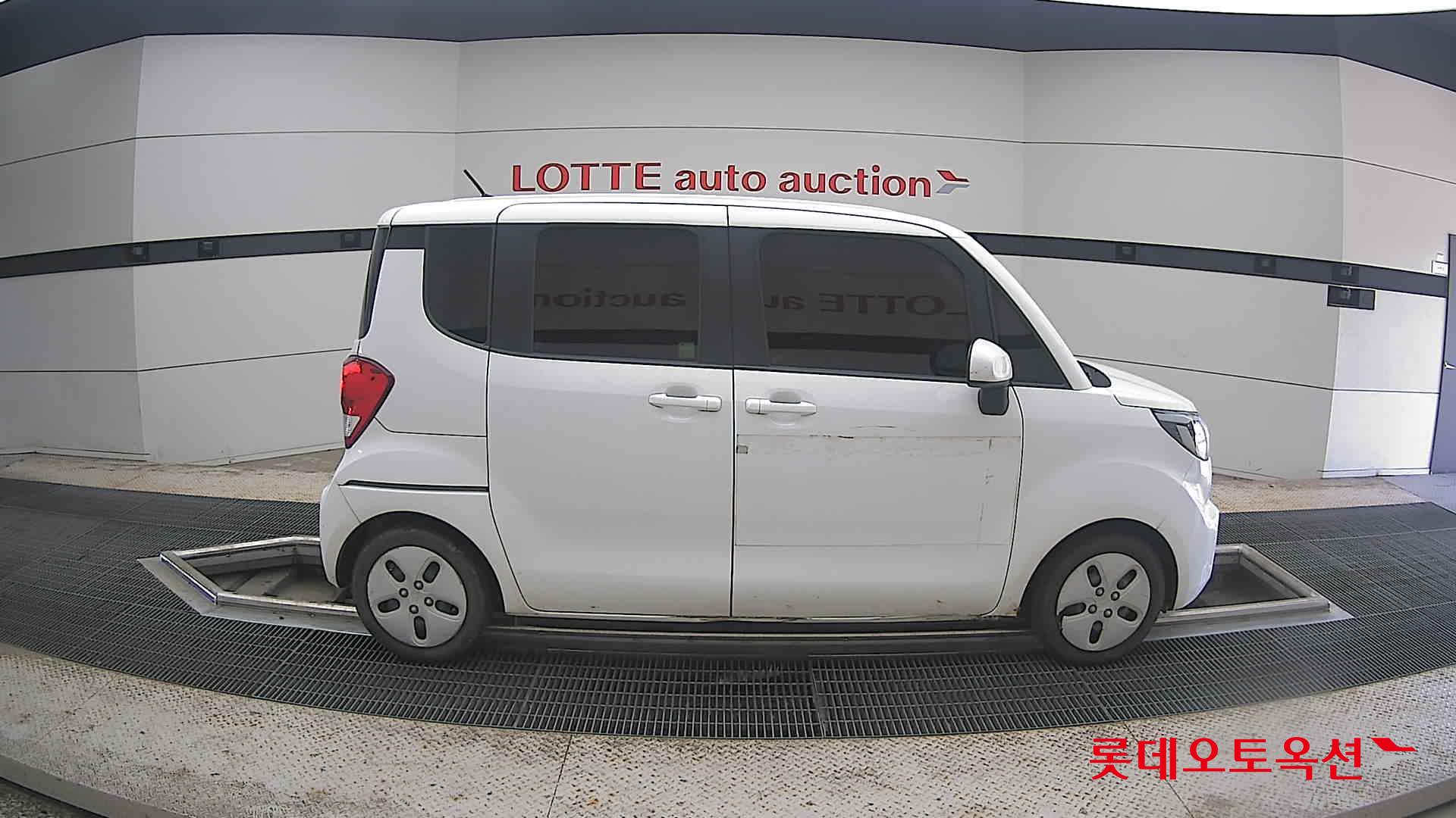 2022 - kia ray