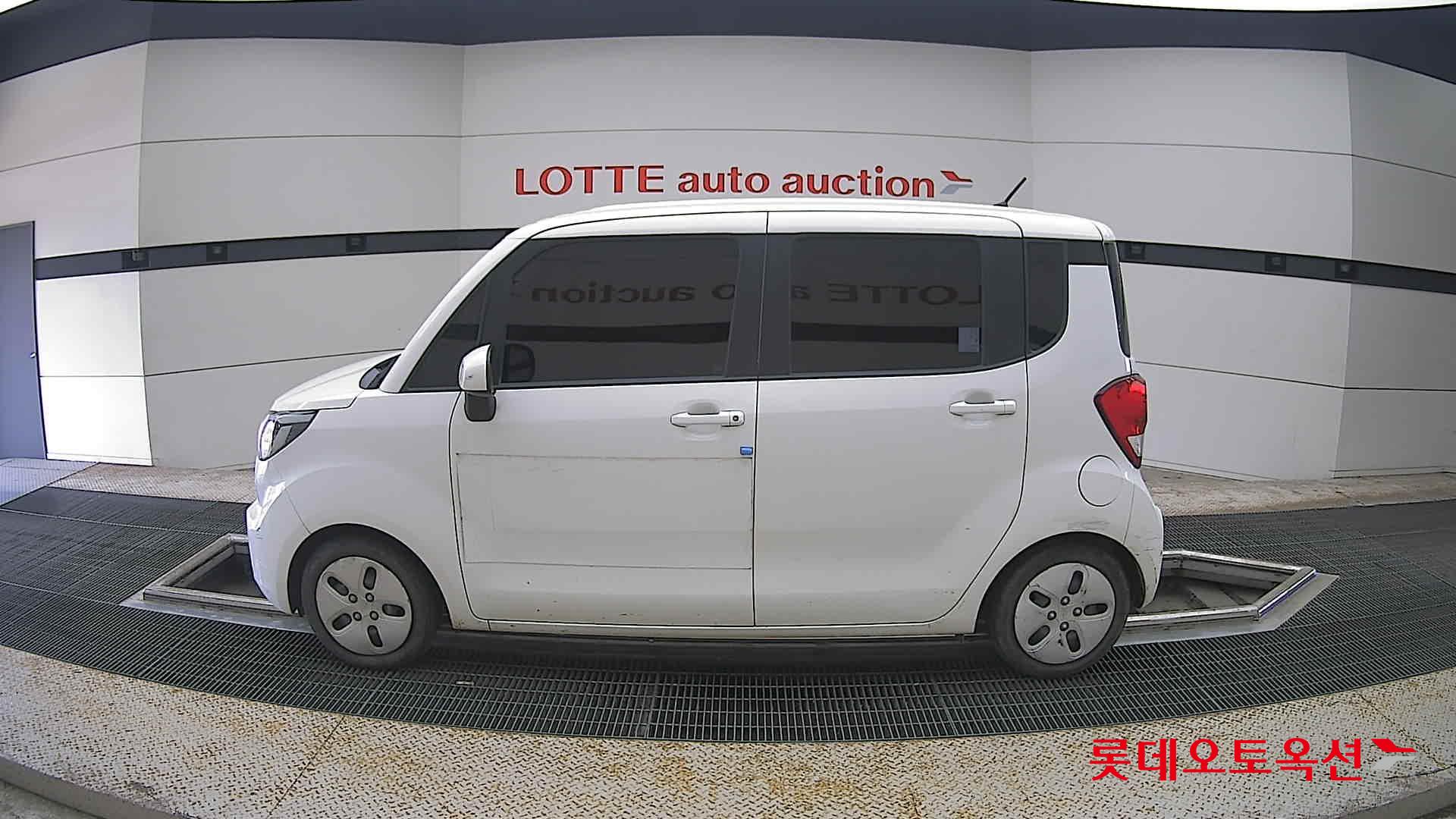 2022 - kia ray