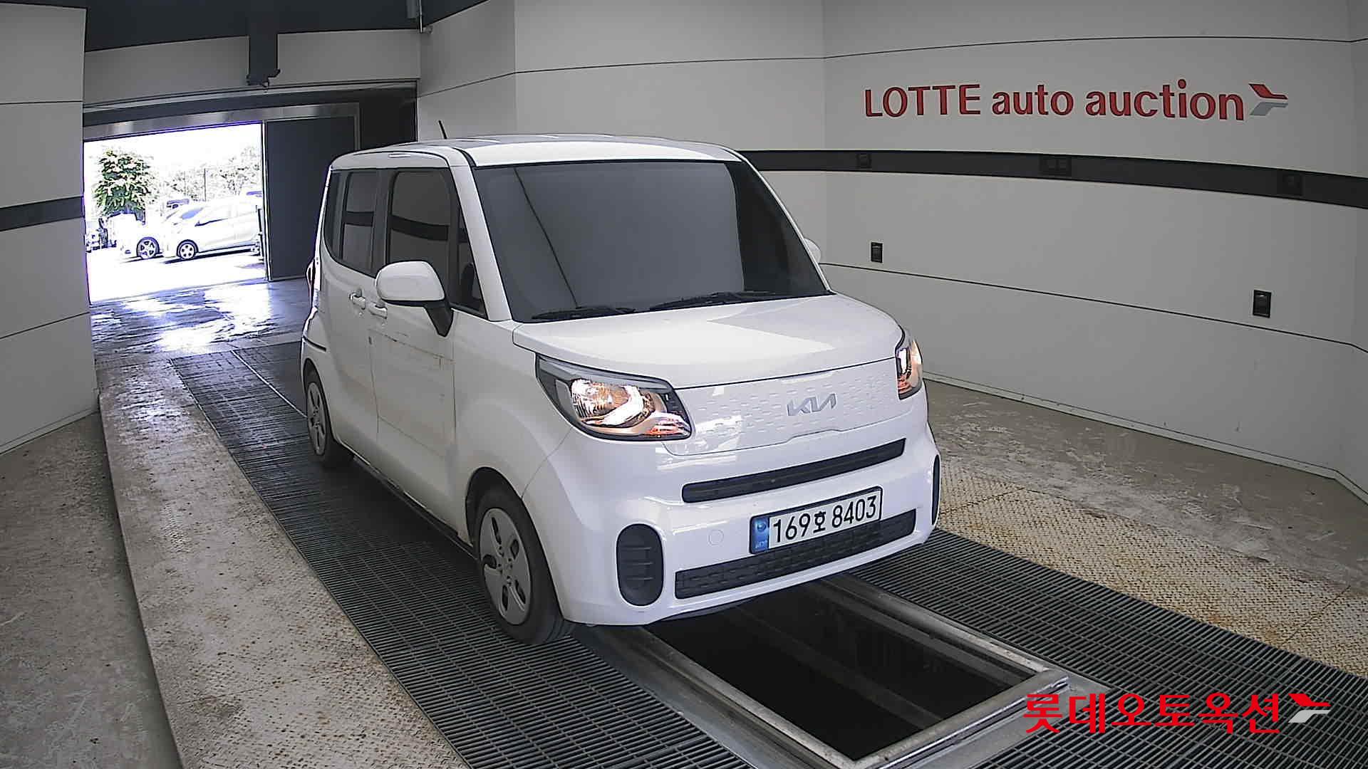 2022 - kia ray