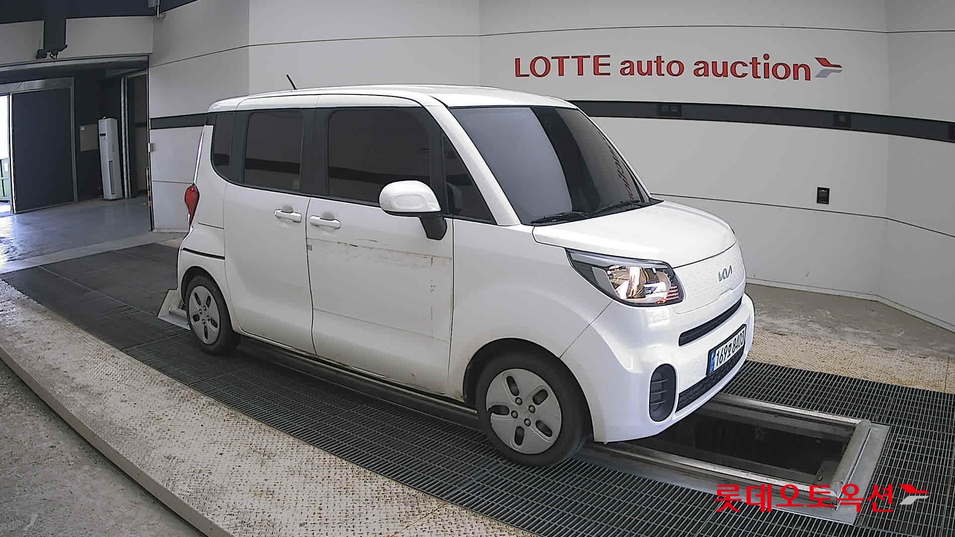 2022 - kia ray