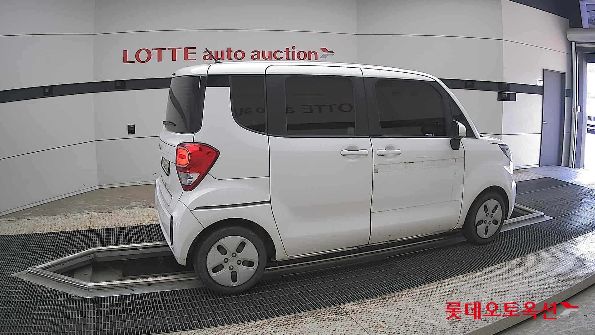 2022 - kia ray
