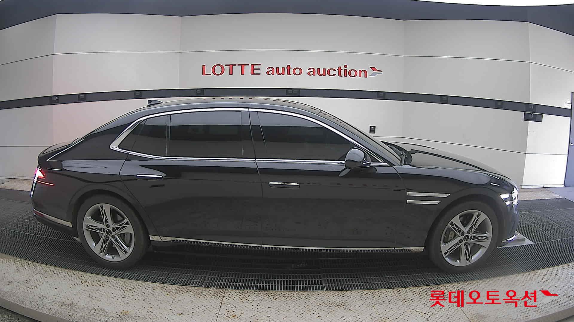2022 - genesis g90