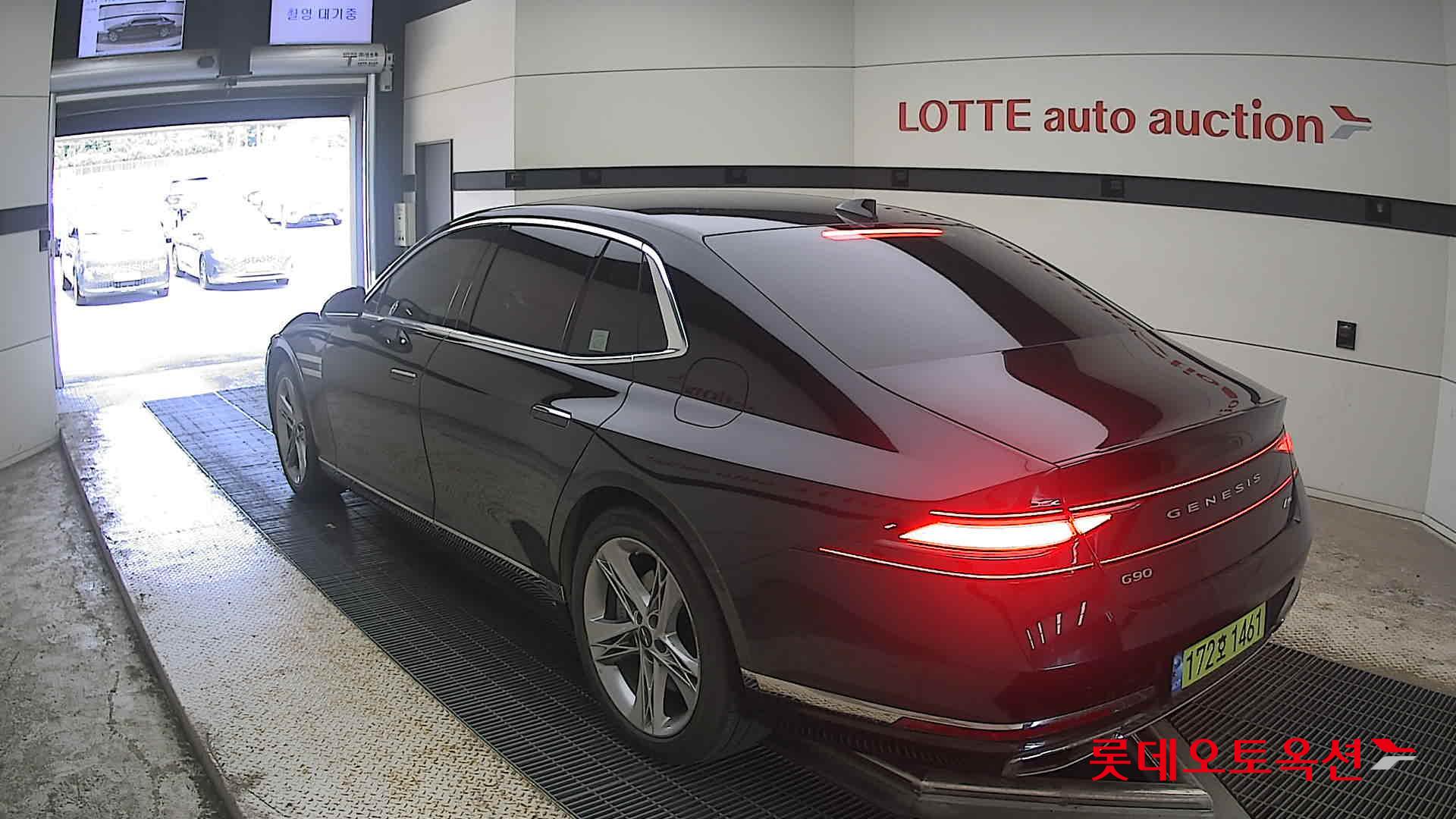 2022 - genesis g90