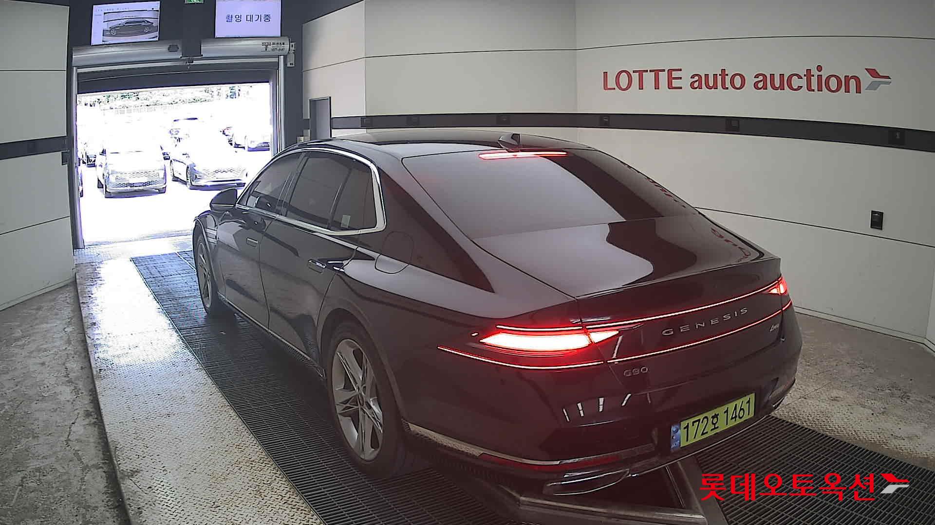 2022 - genesis g90