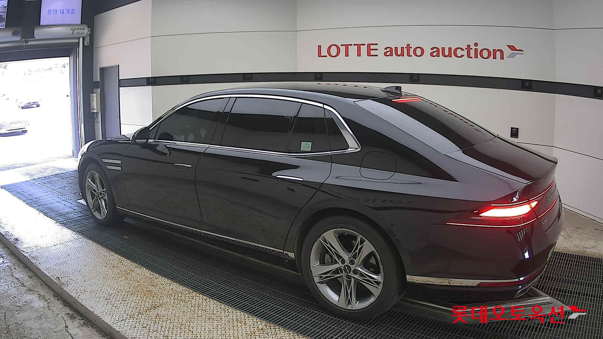 2022 - genesis g90