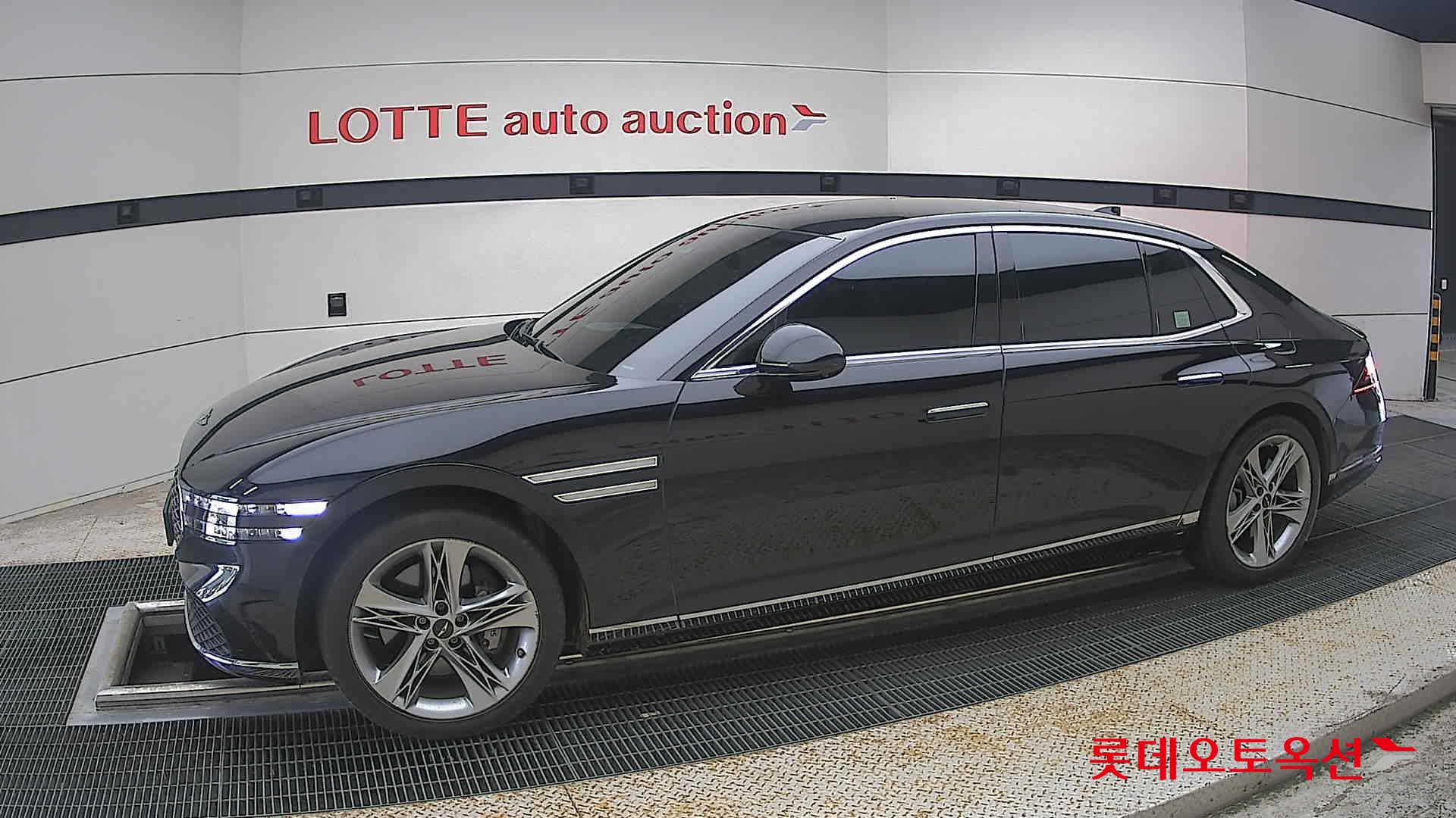 2022 - genesis g90