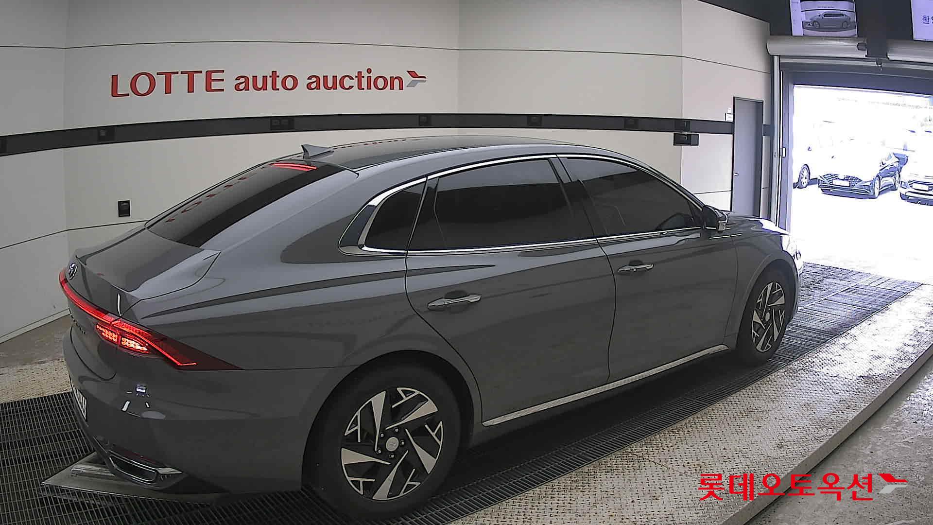 2020 - hyundai grandeur