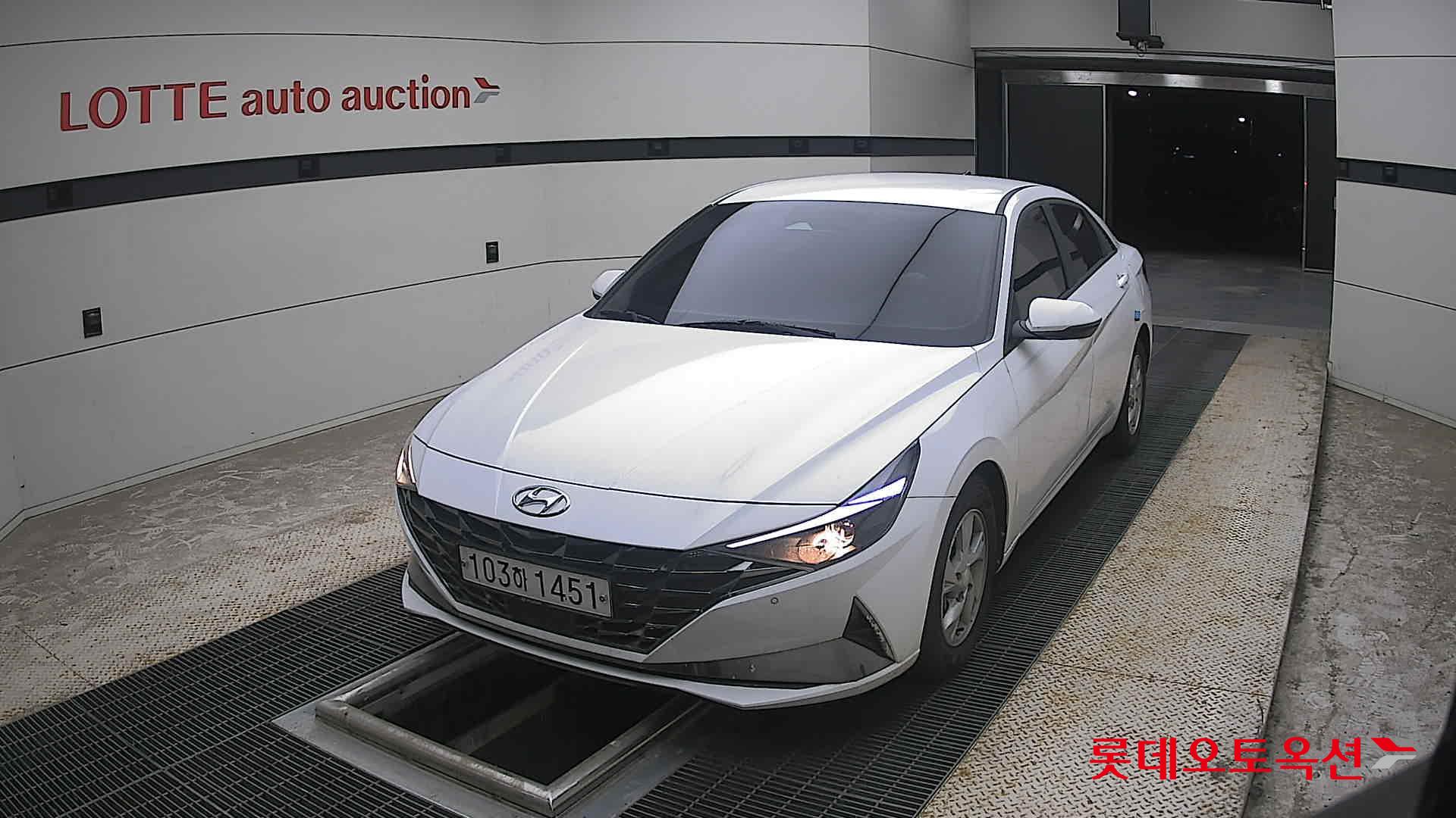 2021 - hyundai avante