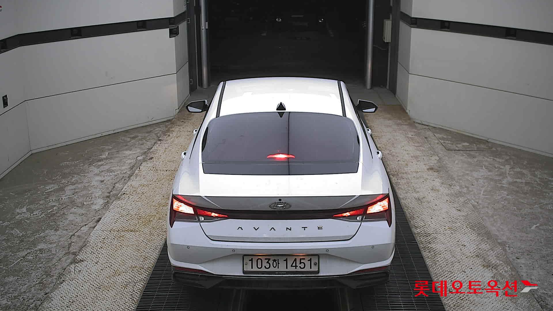 2021 - hyundai avante