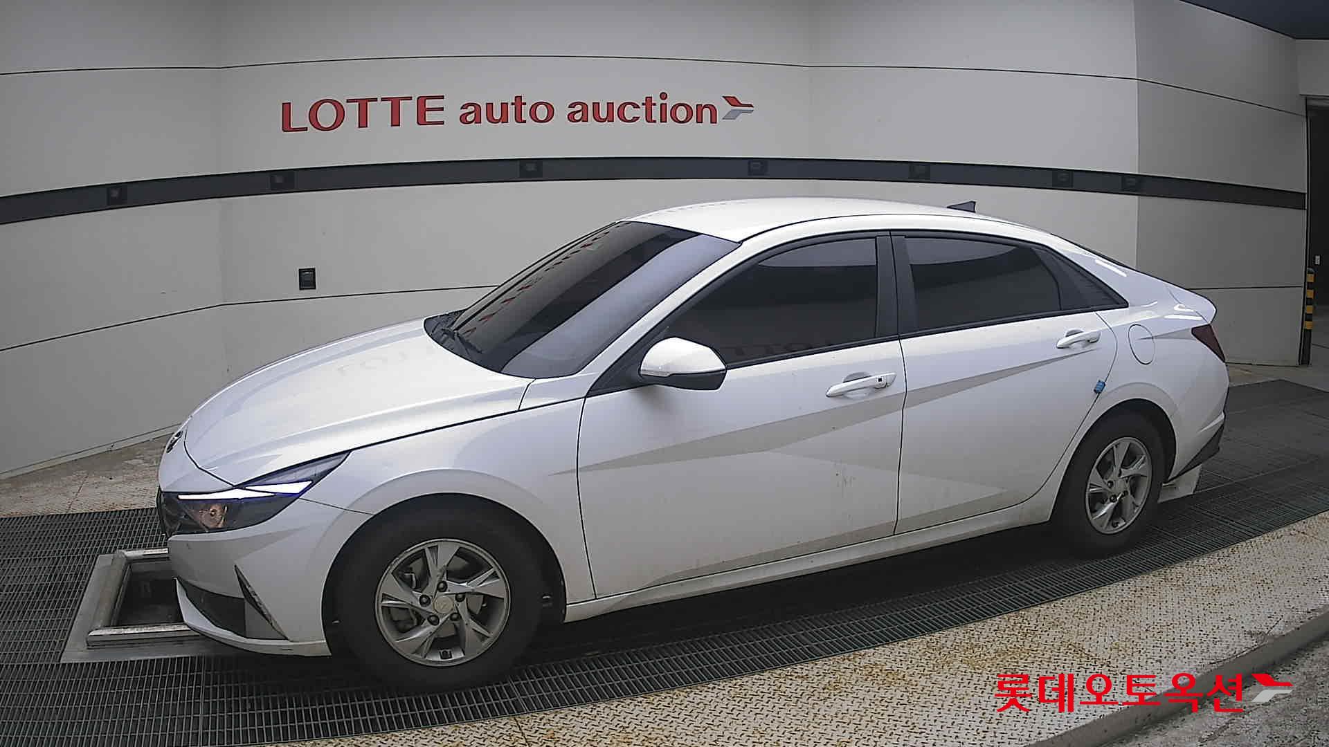 2021 - hyundai avante