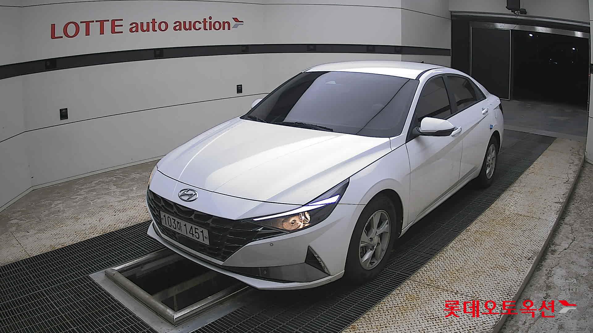 2021 - hyundai avante