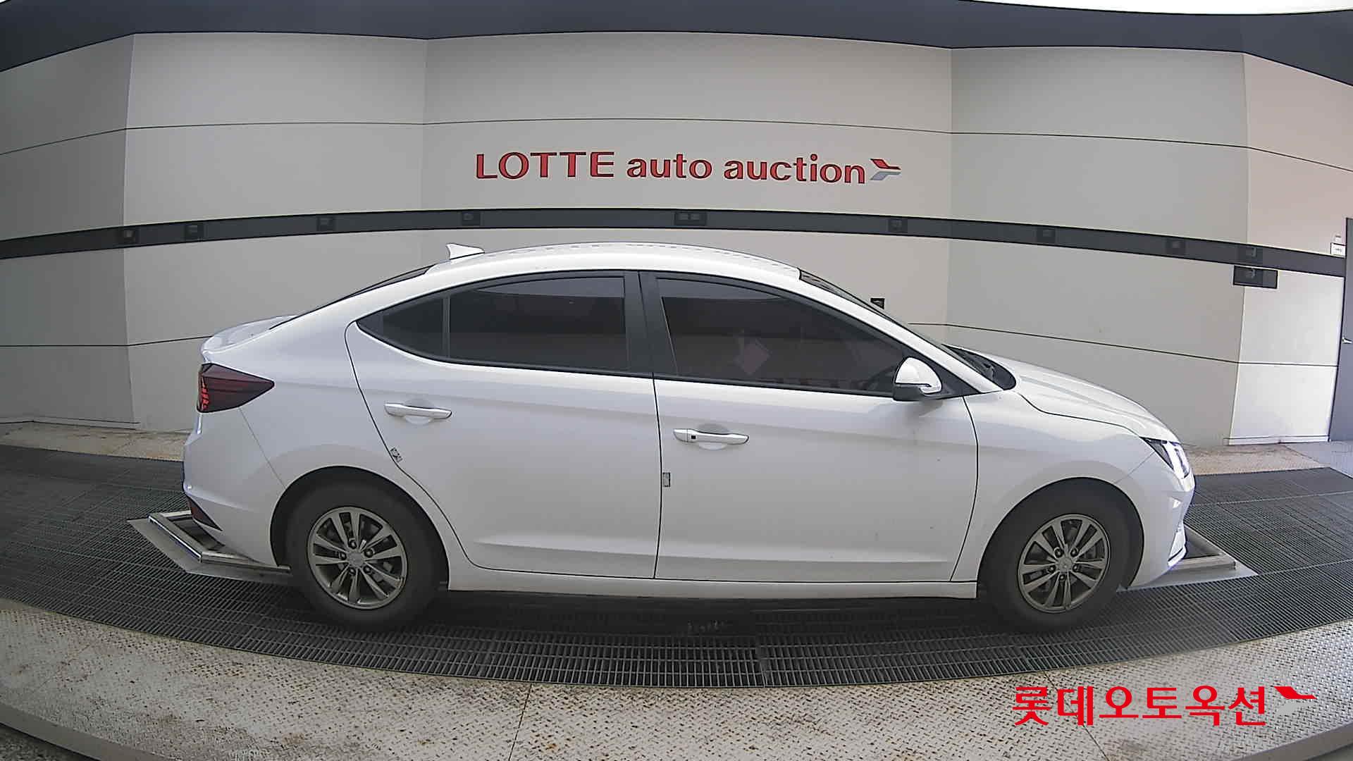 2020 - hyundai avante