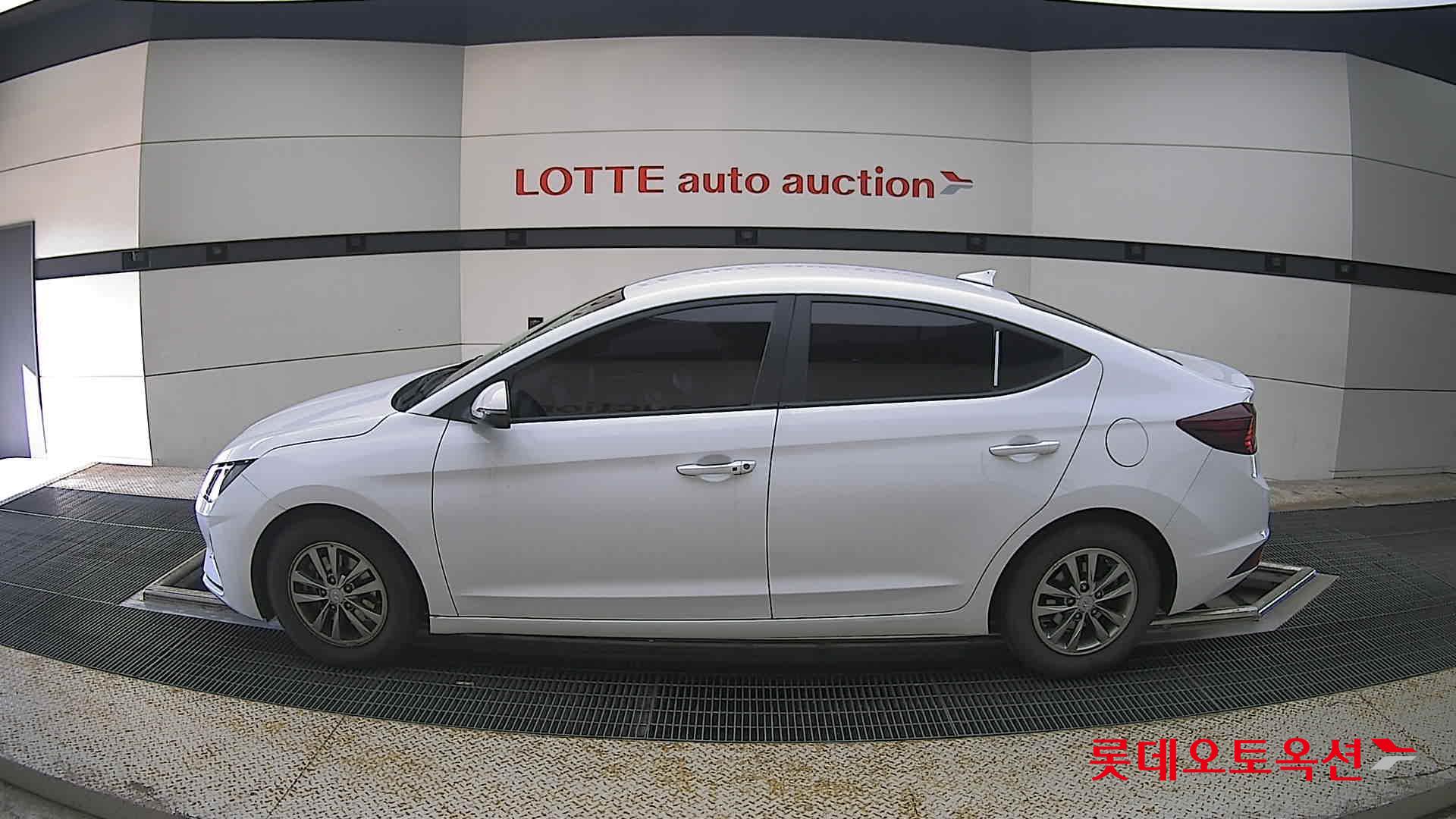 2020 - hyundai avante