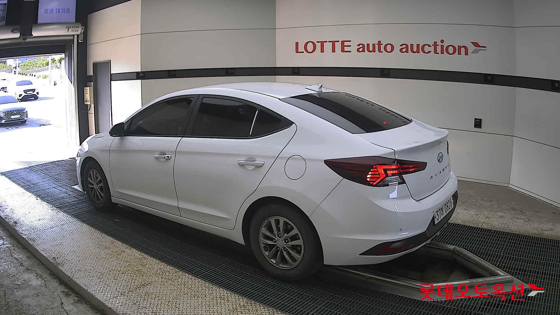 2020 - hyundai avante