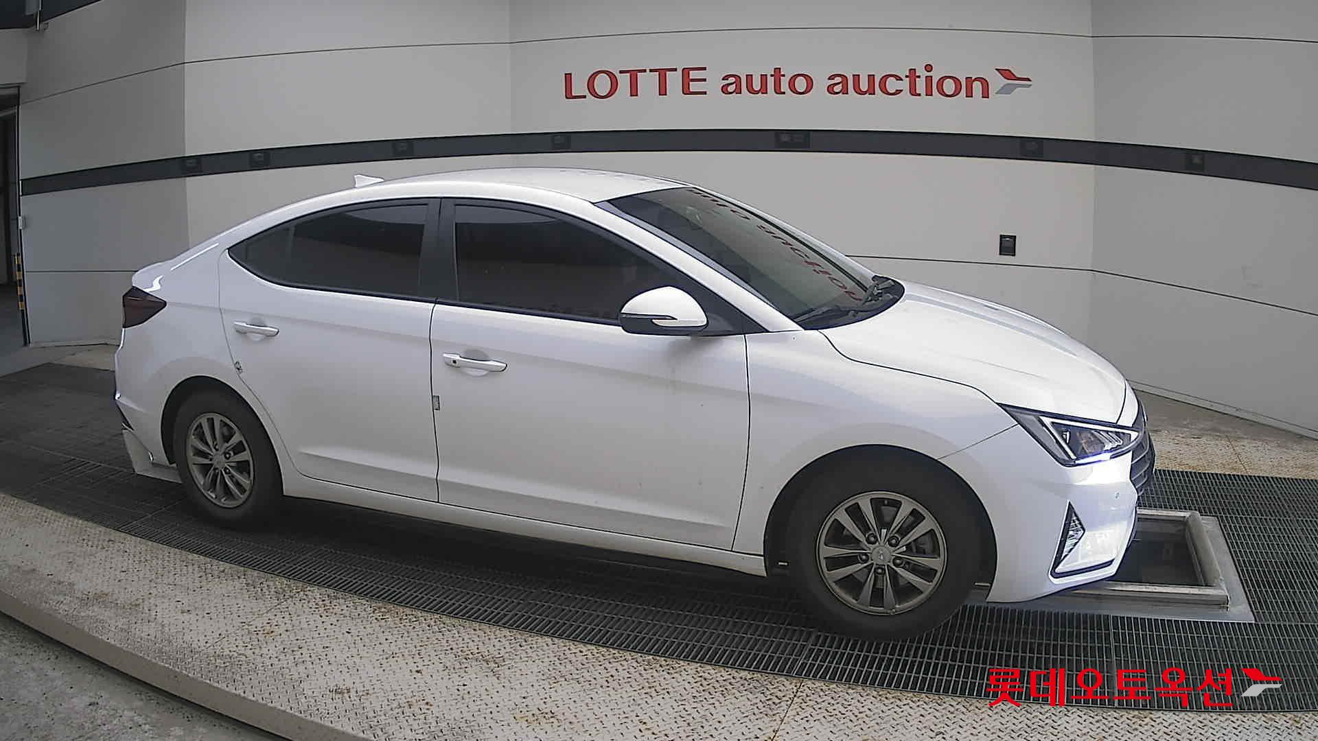 2020 - hyundai avante