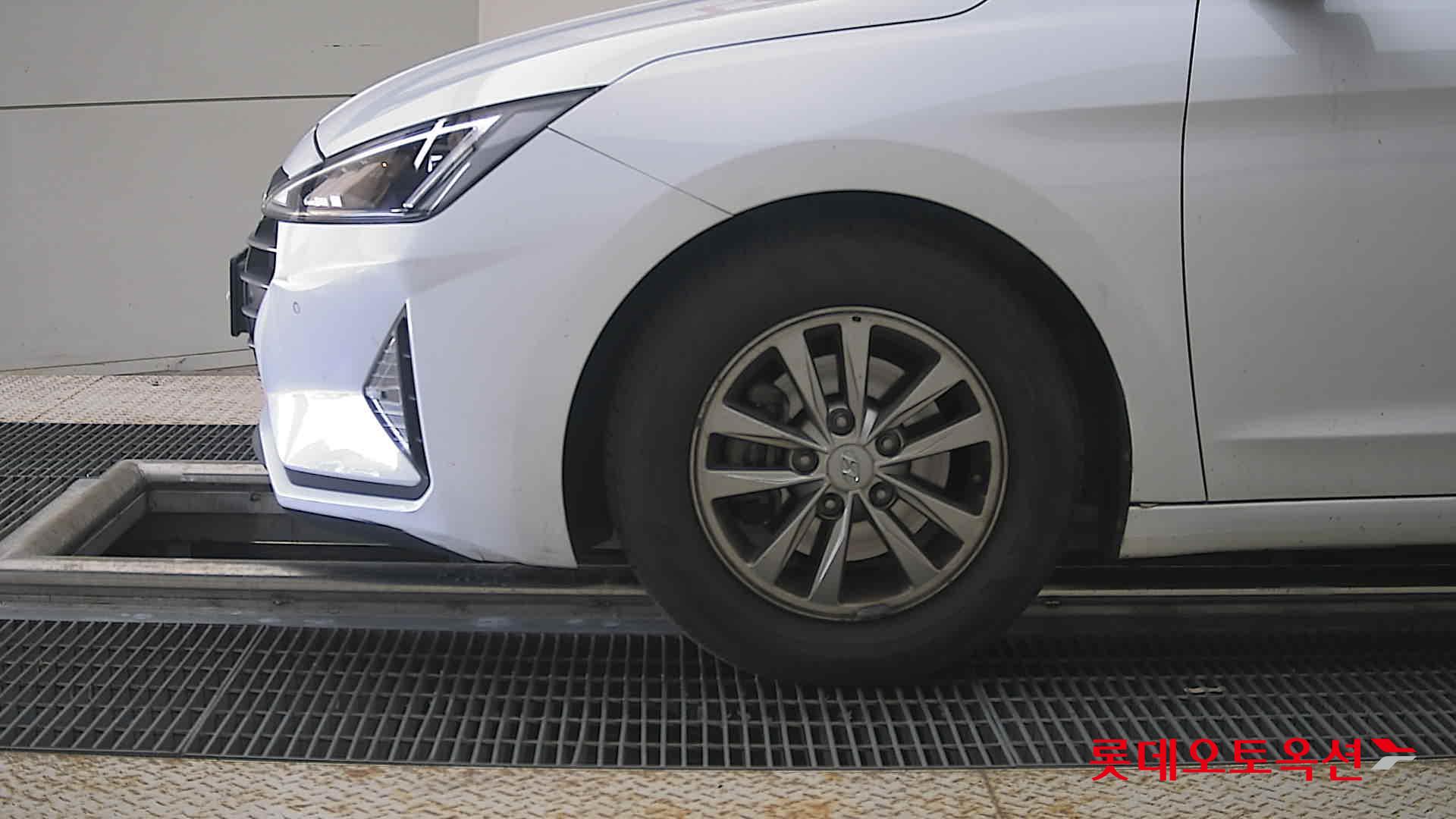 2020 - hyundai avante