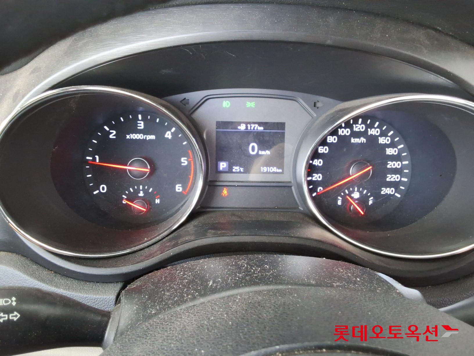 2020 - kia carnival