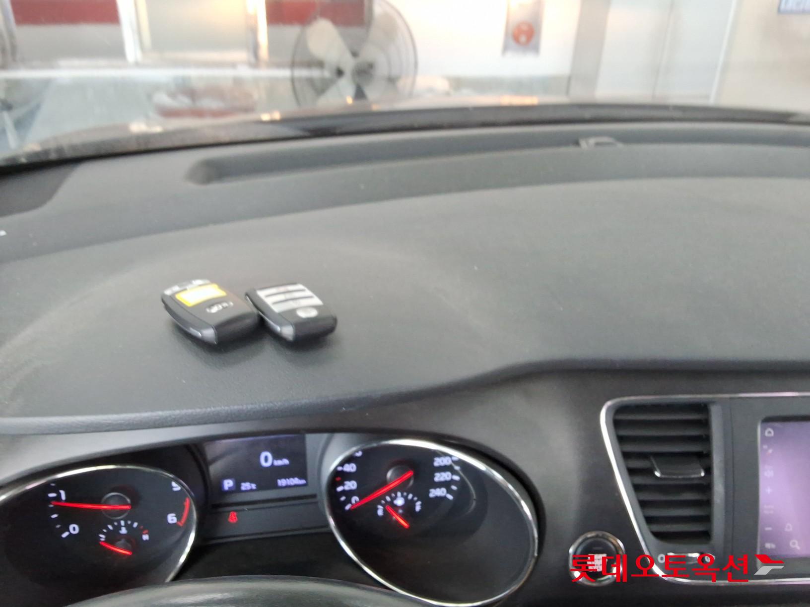 2020 - kia carnival