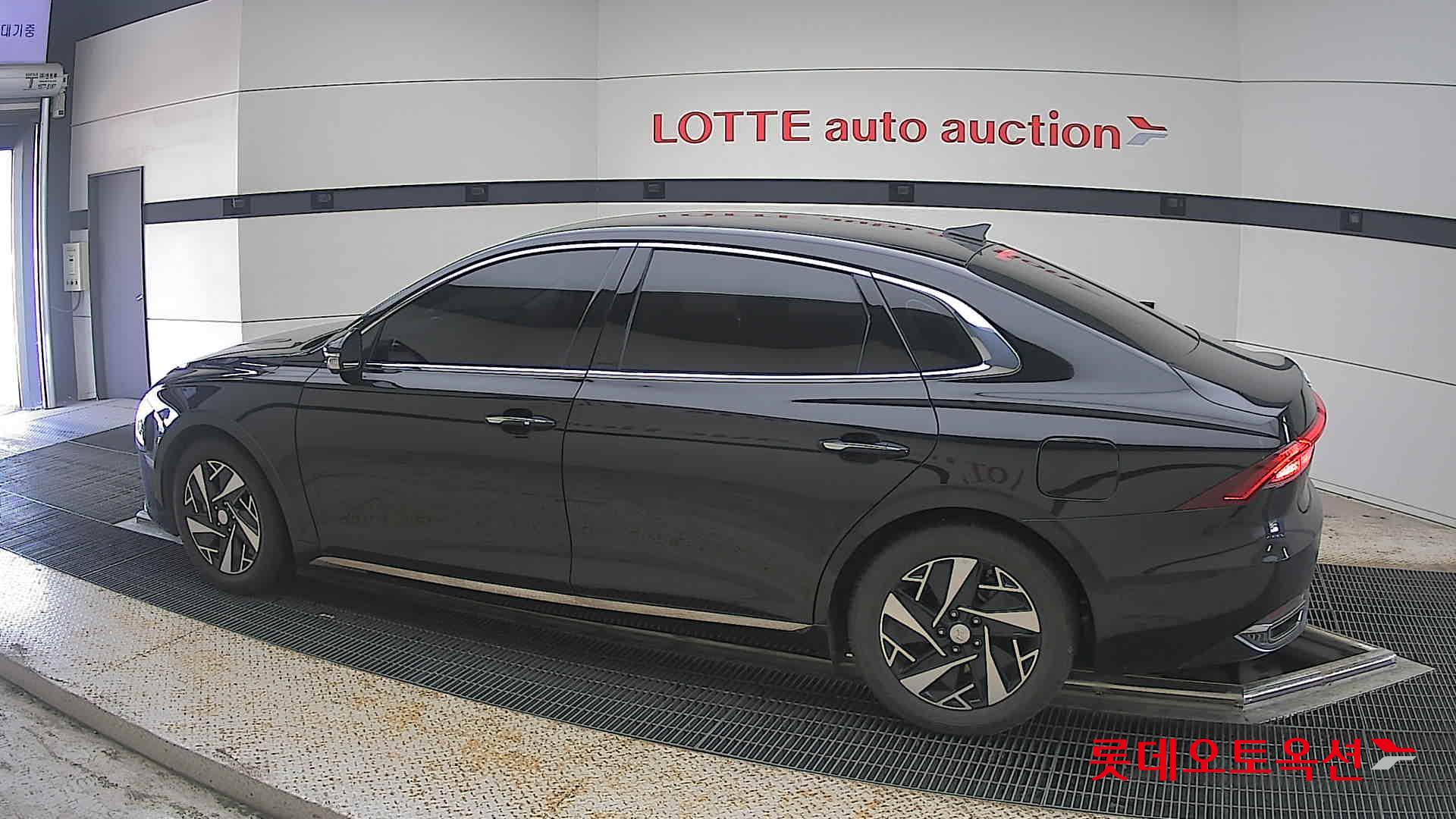 2020 - hyundai grandeur