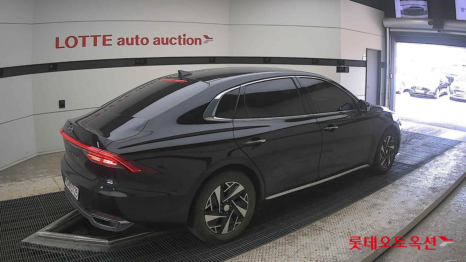 2020 - hyundai grandeur