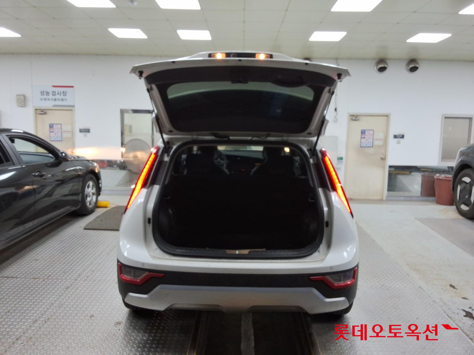 2022 - kia niro